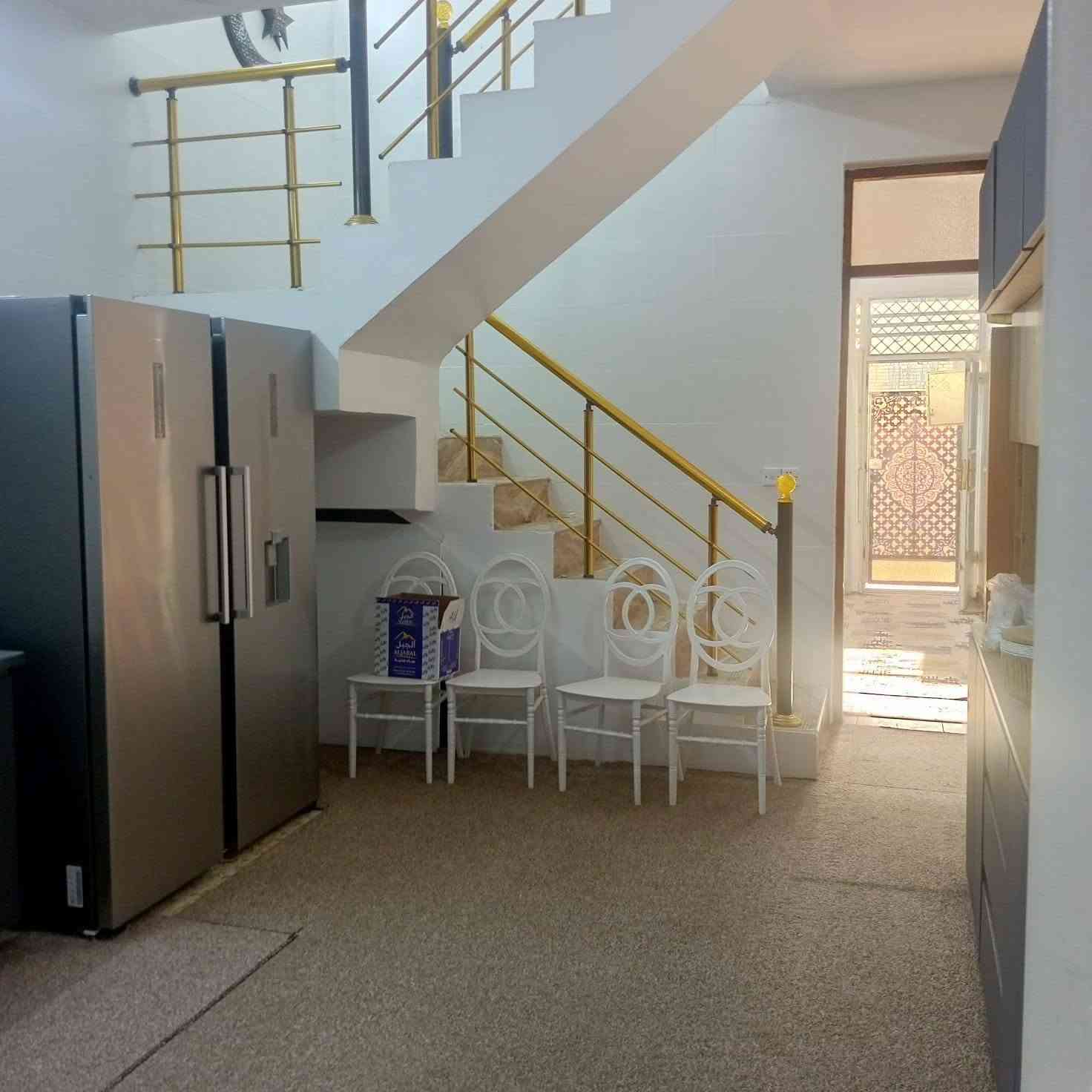 فرصة جيدة للسكن أو الاستثمار.

📍 الموقع: بغداد، قرب الجزيرة السياحية، شارع سيد محمد.📐 المساحة: 56 متر مربع.
الواجه 4متر. النزال 14 متر
يحتوي على استقبال ومطبخ بارد وحار
🛏️ غرفتان.
🚿 حمام واحد.
🚰 الماء والكهرباء متوفرتان.
📄 نوع السند: طابو زراعي (سند 25) ***********
