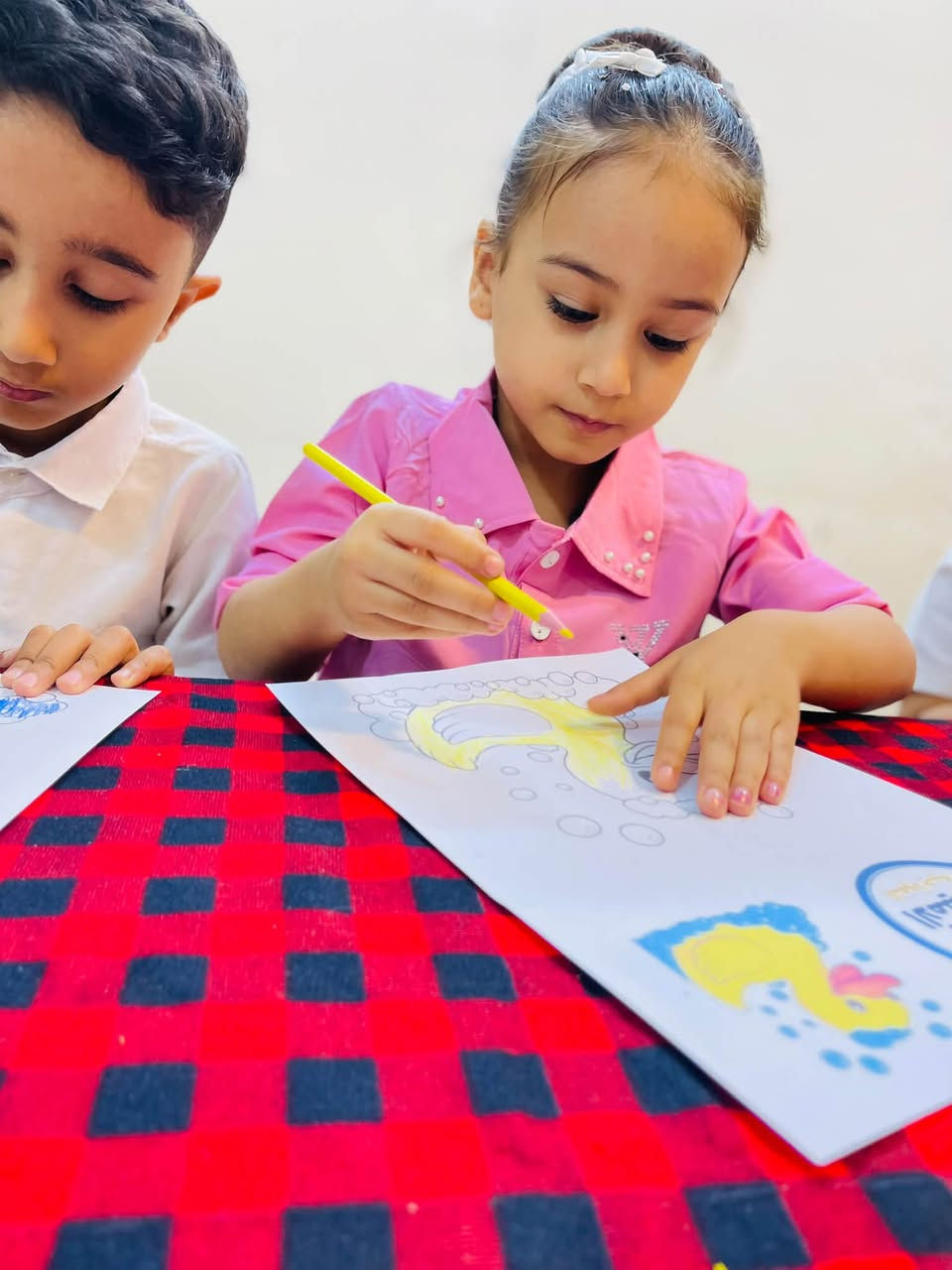 قسم رياض الاطفال
بغداد ناحية الوحدة حي الزهراء شارع 20 قرب سنتر حسن اللامي 
روضه الامتياز
