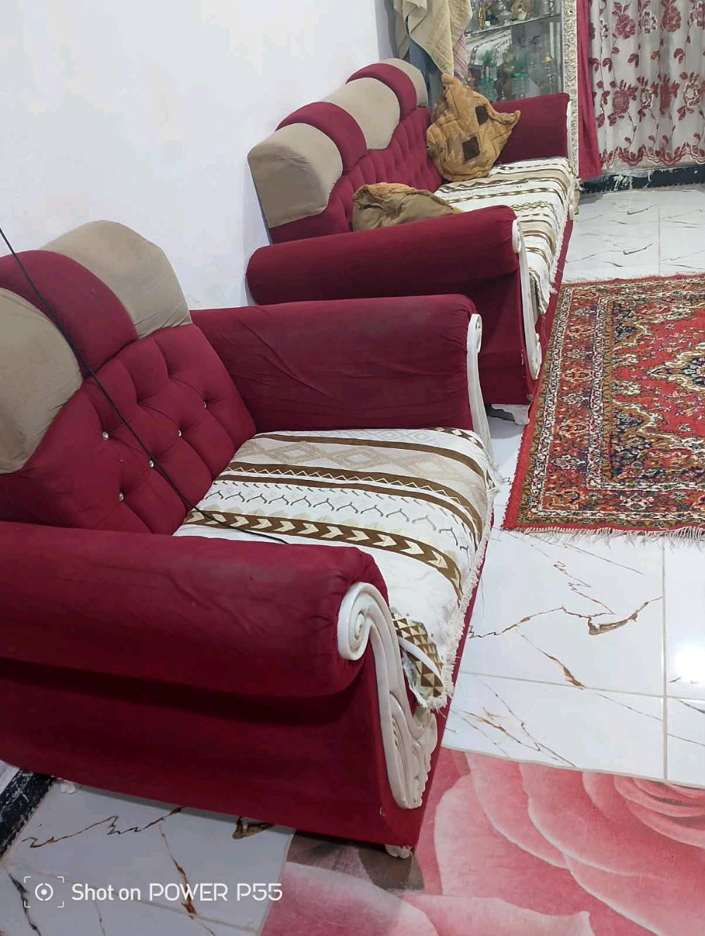٤ قنفات • ٢ كبار ٢ صغار • نظيفات
