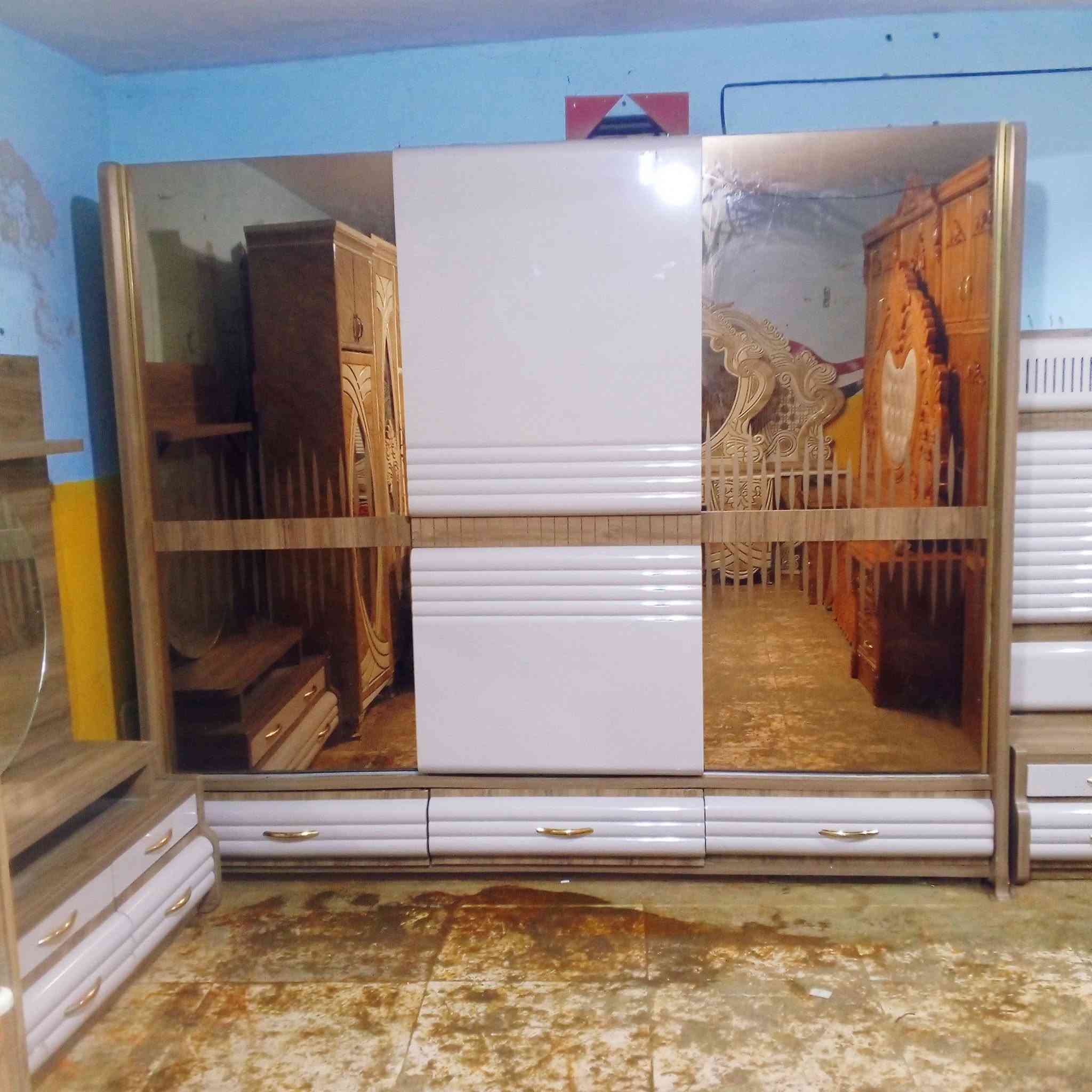 معرض ونجاره حجي سجاد غرفه تركي سلايت حلوه نازكه رخيصه كوت حي جهاد زويرجات مراسله او اتصال  ***********
