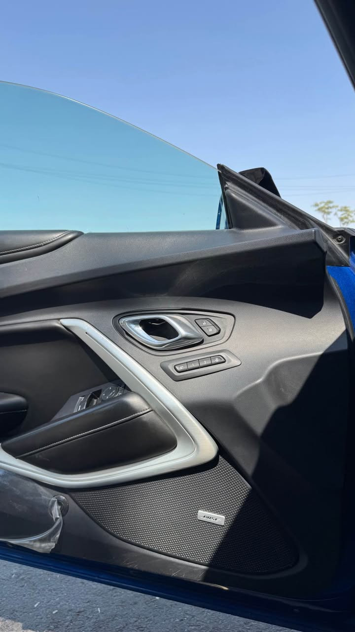 كماروستة سلندر ٢٠١٦
فول مواصفات ال 3LT من النوادر
بالعراق
لون ازرق مميز
شاشة كبيرة
سماعات بوز
شاشة دجتال
داتا شو
سلايد
داخل الوان
كشنات تدفئة تبريد جلد
خزن مقاعد
شاحن لاسلكي
نقاط عمياء
مرايات تعتيم ذاتي + تنزل من ترجع بك وبقية مواصفات الكمارو المعروفة
ماشيه 129 الف كيلو
ضرر جاملغ صبغ وبونيد محدث اسود
ومسجل بلسنويه
وبيها بارد اكثر من مكان
*********** موصل, نينوى
