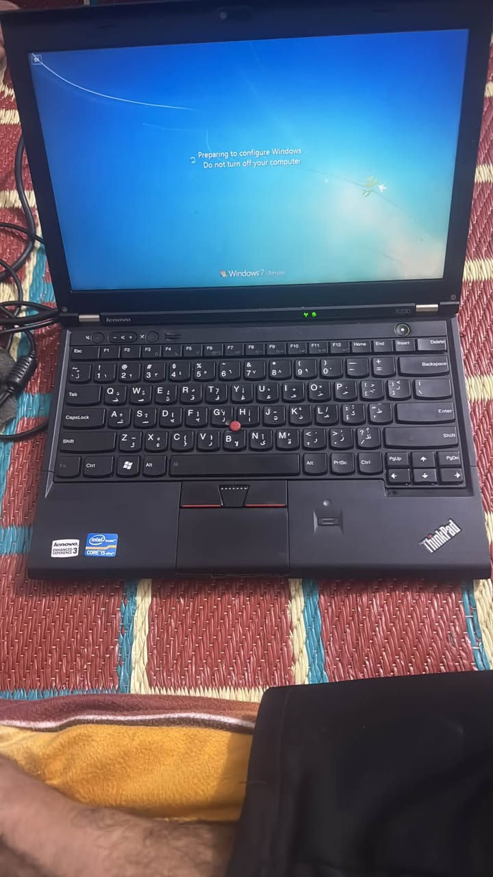 سلام عليكم حاسبه Lenovo مع شاحنه ماعرف تفاصيل عنهة سعرهة100وبيهة مجال عنوان مدينه الصدر
***********
