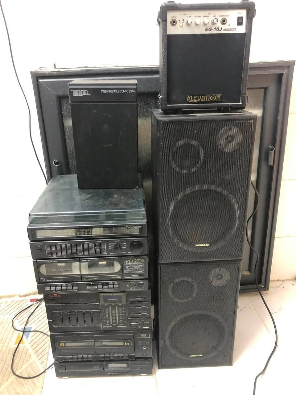 ٤سماعات کل مظبوت ٢مسجل و کرام بس مایحرف یشتغل لو لا كل ب ٩٥ الف مكان اربيل ***********
