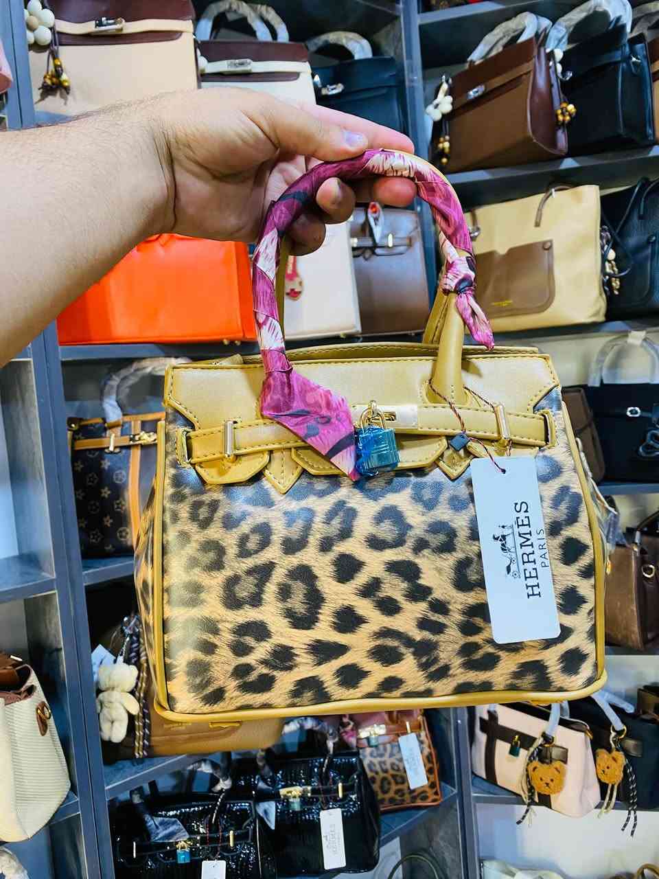 السعر15 فقط
يتوفر توصيل داخل الكوت ولجميع المحافظات
واتساب/***********
تلكرام/thsd83
انستا/thsd_26
