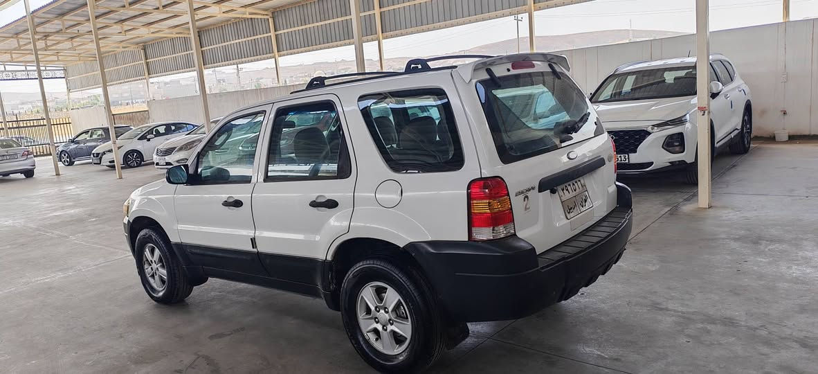 Ford 2007
كير توماتيك  سيارة بدون صبغ تخم تايرات جديد كير محرك شرط
سعر ٦٤ و مجال
مكان سيارة قضاء بردةرش أربيل, العراق

