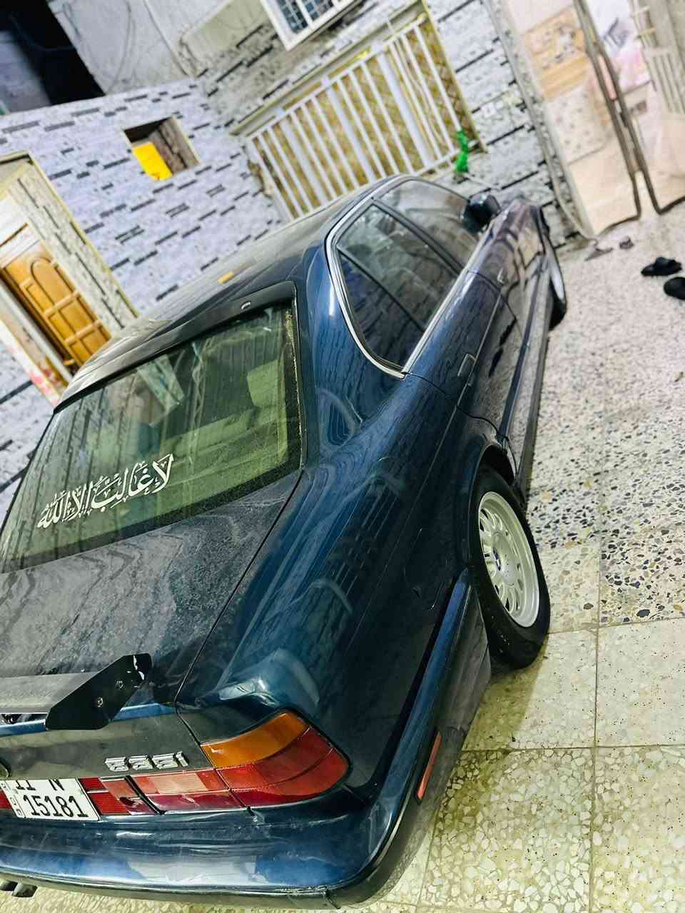 السلام عليكم بيئم 535  السياره جاهزه من كلشي كير مكينه صدر كشرها حلو داخل نضيف بدون ضربه السياره رقم بغداد مصفره للستفسار الاتصال على الرقم *********** سعر 35

