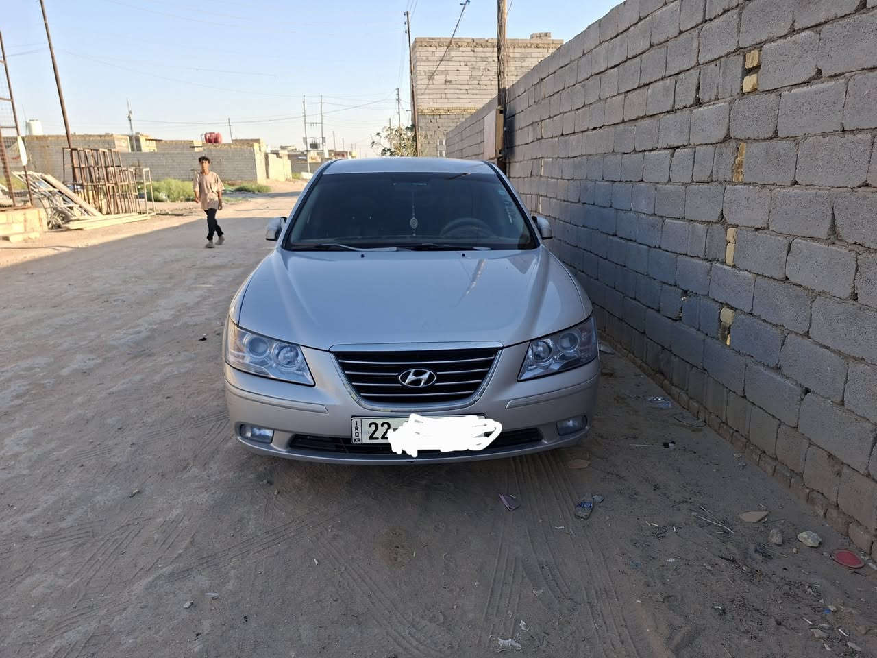 سلام عليكم سوناتا وارد كوري
2010 اصل
محرك كير تبريد حداديه جاهزه 2000 دوش
كفاله من اي حادث كلير بعض الاماكن
رقم اربيل دولي باسمي تحويل فقط
110 وبيها مجال قليل 
***********
مكان السياره ناصريه مركز
