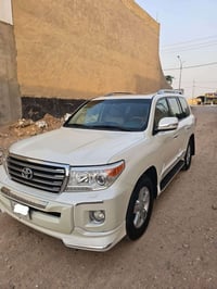 لاندكروزر • ٢٠١٥ • رقم بغداد
