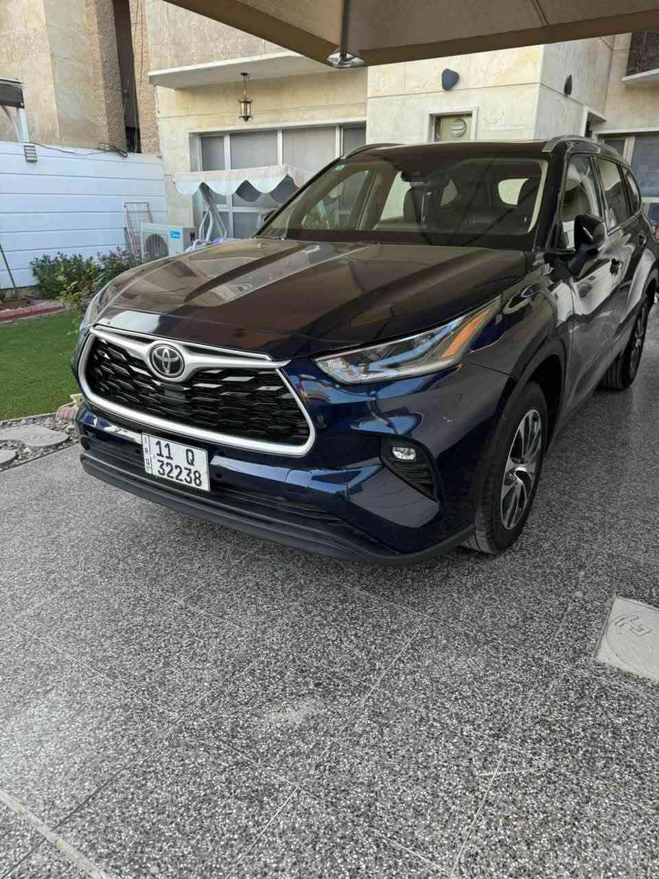 السلام عليكم 
هايلندر 2022 Vip 
6سلندر

السيارة مواصفاتها :-

داخل جلد اسود
كراسي خلفية منفصل
كراسي تحكم كهرباء 
فتحة
تدفئة كراسي
تبريد 3 قطع
فول تحكم ستيرن
السيارة اقل من فول بشوية 

بيها قطعة صبغ بنيد فقط وشويه من جاملغ الايمن

ماشية 61 الف ميل
سعرها 26 الف وبيها مجال
***********
بغداد العامرية - حي حطين
