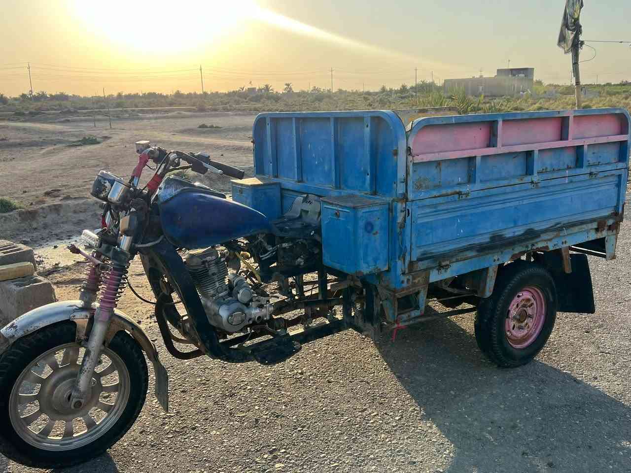 السلام عليكم ستوته نضيفه لبيع نقصها بس ضفيره موجود بس شدها وشغل ماناقصها اي شي أوراق مكاني البصرة الدير حقل مجنون *********** سعرها 750 وبيها مجال بسيط لشراي

