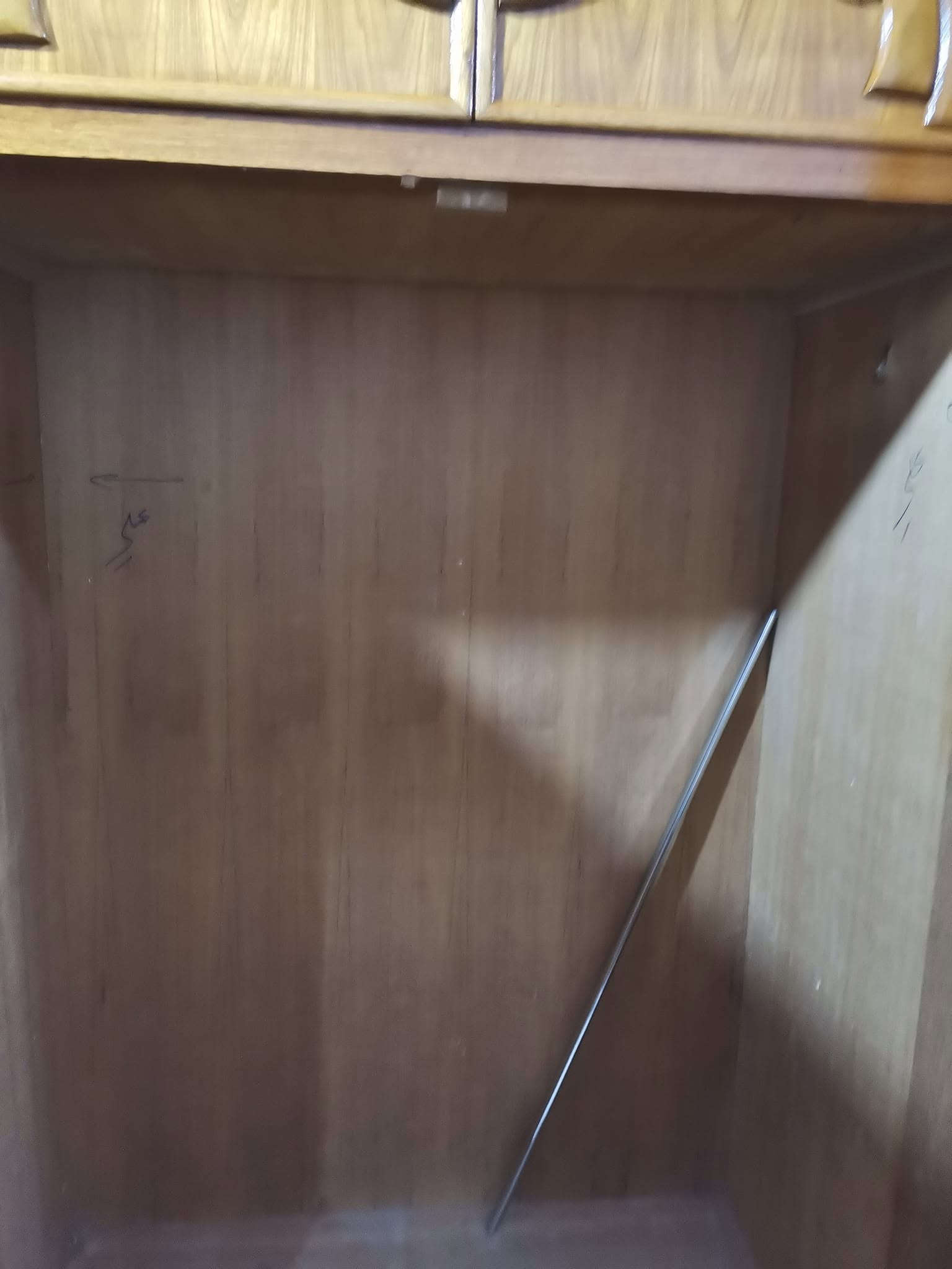 السلام عليكم
نجاره عراقيه فخمه شغل ثقيل جدا جدا ٦ وملحق صاج داخل وخارج مستعمل اخو الجديد الغرفه كله دنك جاوي ولف الابواب ايظا جاوي القاعده ابلوك صاج
للحجز والتواصل علئ الهاتف او واتساب ***********
يوجد توصيل جميع المحافظات
العنوان بغداد السيديه حي الاعلام شارع قطر الندئ
