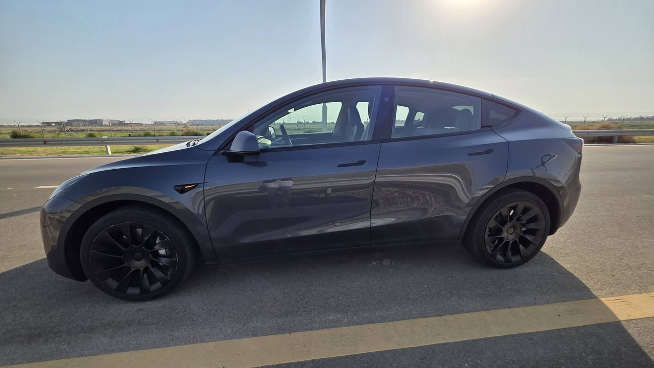 2023 Long Range Dual Motor Run and Drive 

شباب السيارة بدون بايروفيوز بلادية مناك تشتغل وتمشي اون لاين اخر تحديث كلشي بيها بلاد 
 السيارة اني مستوردها على ايدي صارلها سنة عندي صبغها جنطة وجاملغ حتى البدنة بلادية ما مفتوحة 
وياها شاحن ٣٢ تسلا 
شاحن صيني ١٣ امبير 
ادابتر كبير 
تصويرها جديد مو انشرلك مال قبل سنة 
مكانها بغداد حي الشباب 
السعر ٢١٠ وبيها مجال لليجي 
لا تقارن بالسعر وية المهجومات مال البياعة شراية جماعة ربع دعامية 
كلشي واضح بالصور 
***********
