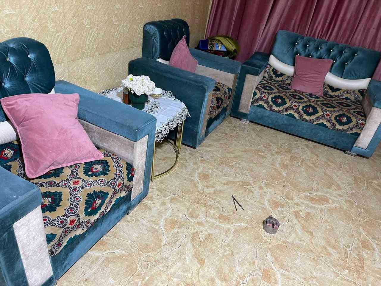 مكلف بالنشر
تخم ١٠ مقاعد للبيع
للاستفسار المراسله على الخاص او الاتصال على الرقم التالي
***********
