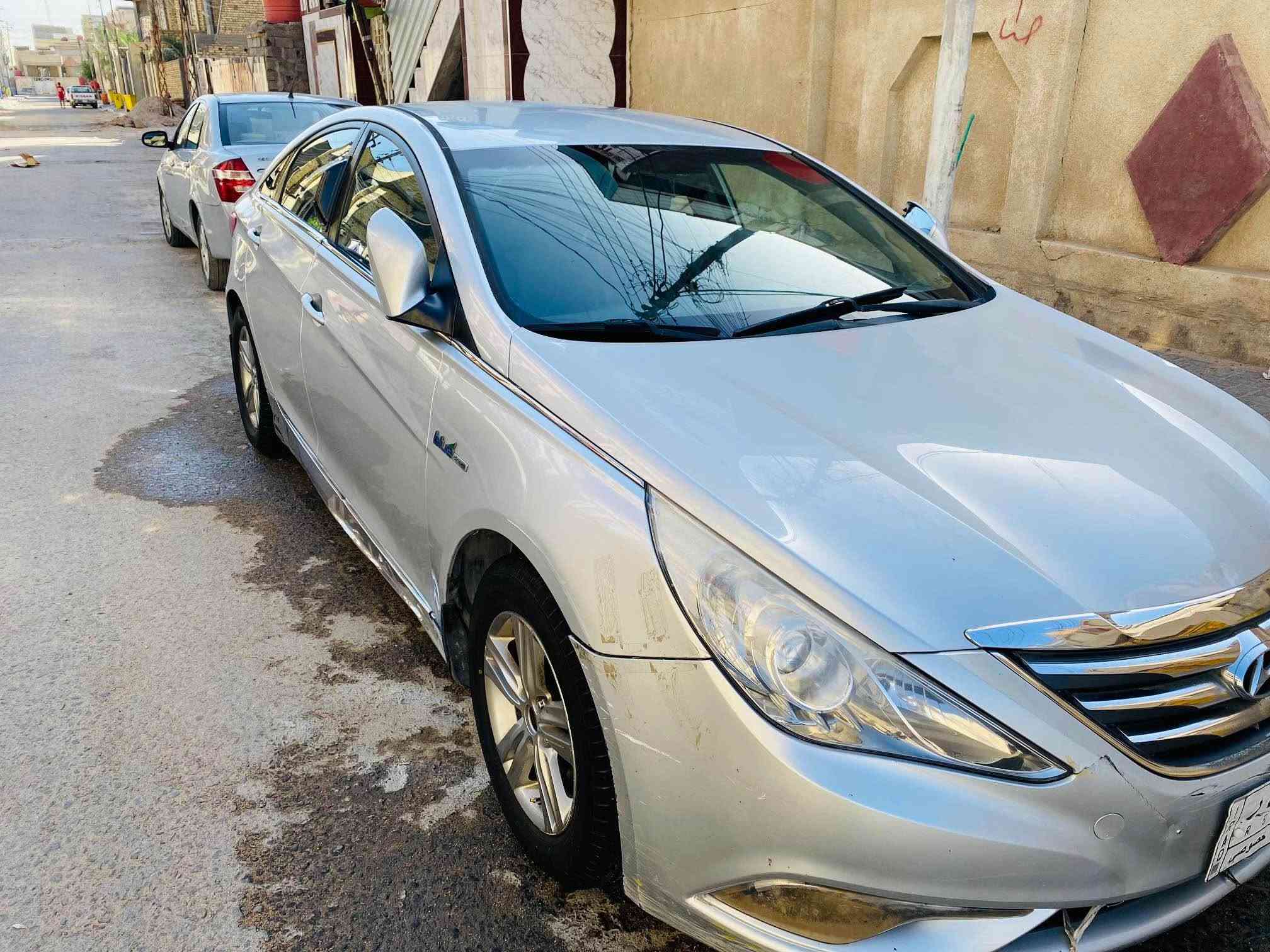 سوناته ١٣ خطين بيه جراد مثل ما موضح بال صوره 
مكينه ٢٠٠٠ بصره حره حرف (ر) المكان البصره 
*********** هاذ رقمي اي ستفسار بي وتساب ما متواجد على الانترنت سعر 105 وبيه مجال البصرة, العراق
