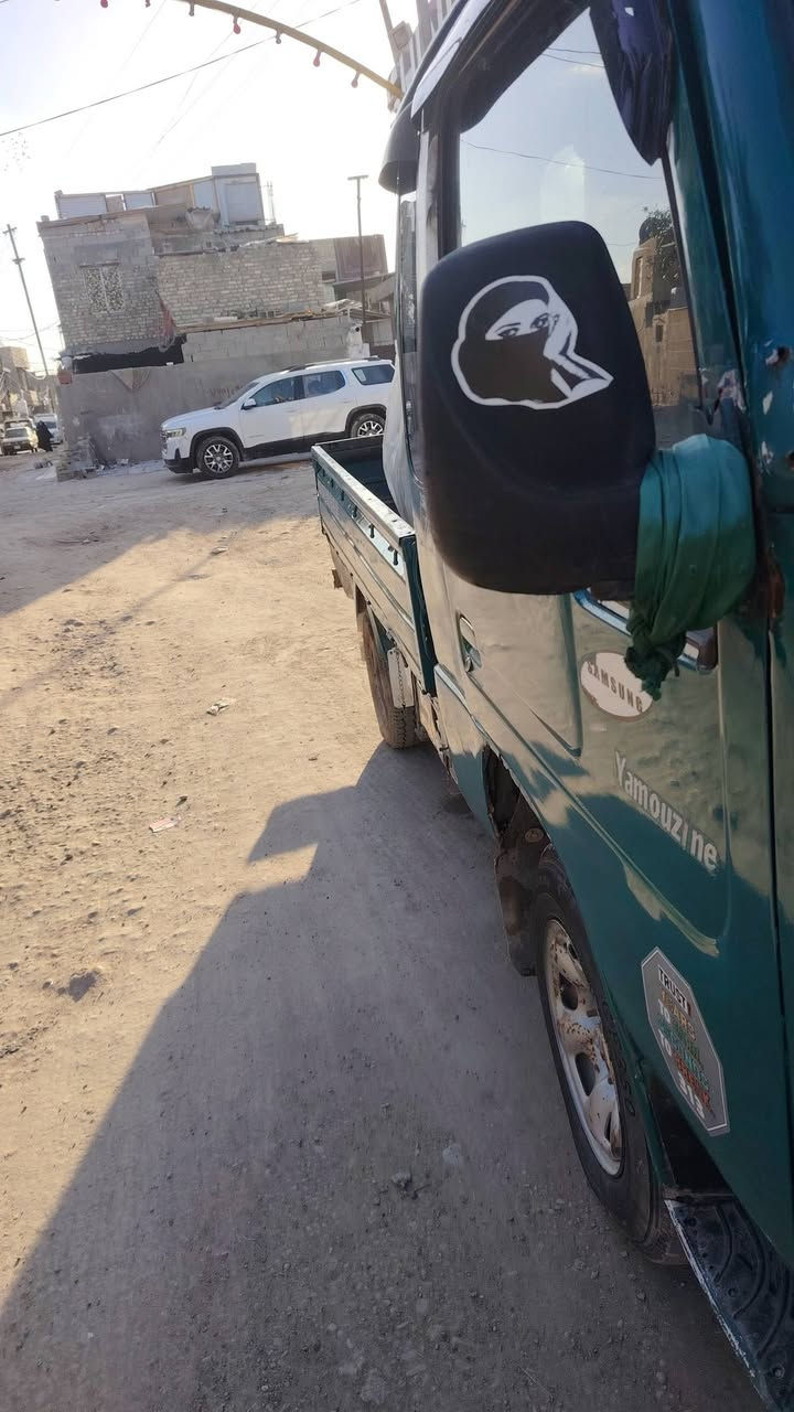 سلام عليكم سامسونك للبيع موديل ٩٩ نضيفه جاهزه رقم بغداد أنكليزي بسمي التفاصيل والاستفسار *********** السعر 43 وبيها مجال
