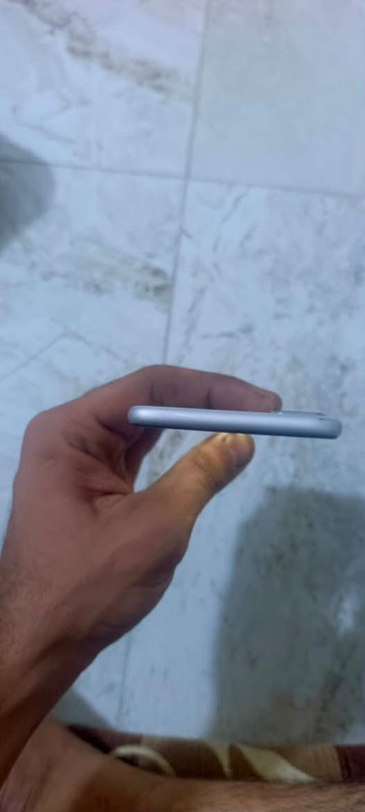 سلام عليكم ايفون ٨ بلص مبدل بطاريه وشاشه وبصمه يردله تبديل لين واكف ضهر بي فطر جهاز حلو ونضيف سعرو ١٢٠ وبي مجال حك جيتك توصل عل رقم *********** مكاني دواسه وحي سومر
