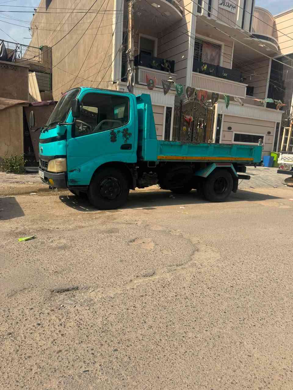 سلام عليكم تيوتا مديل 2002 قلاب سيارة مكفولة رقم بغداد انكليزي بسمي للاستفسار الاتصال على الرقم ***********
