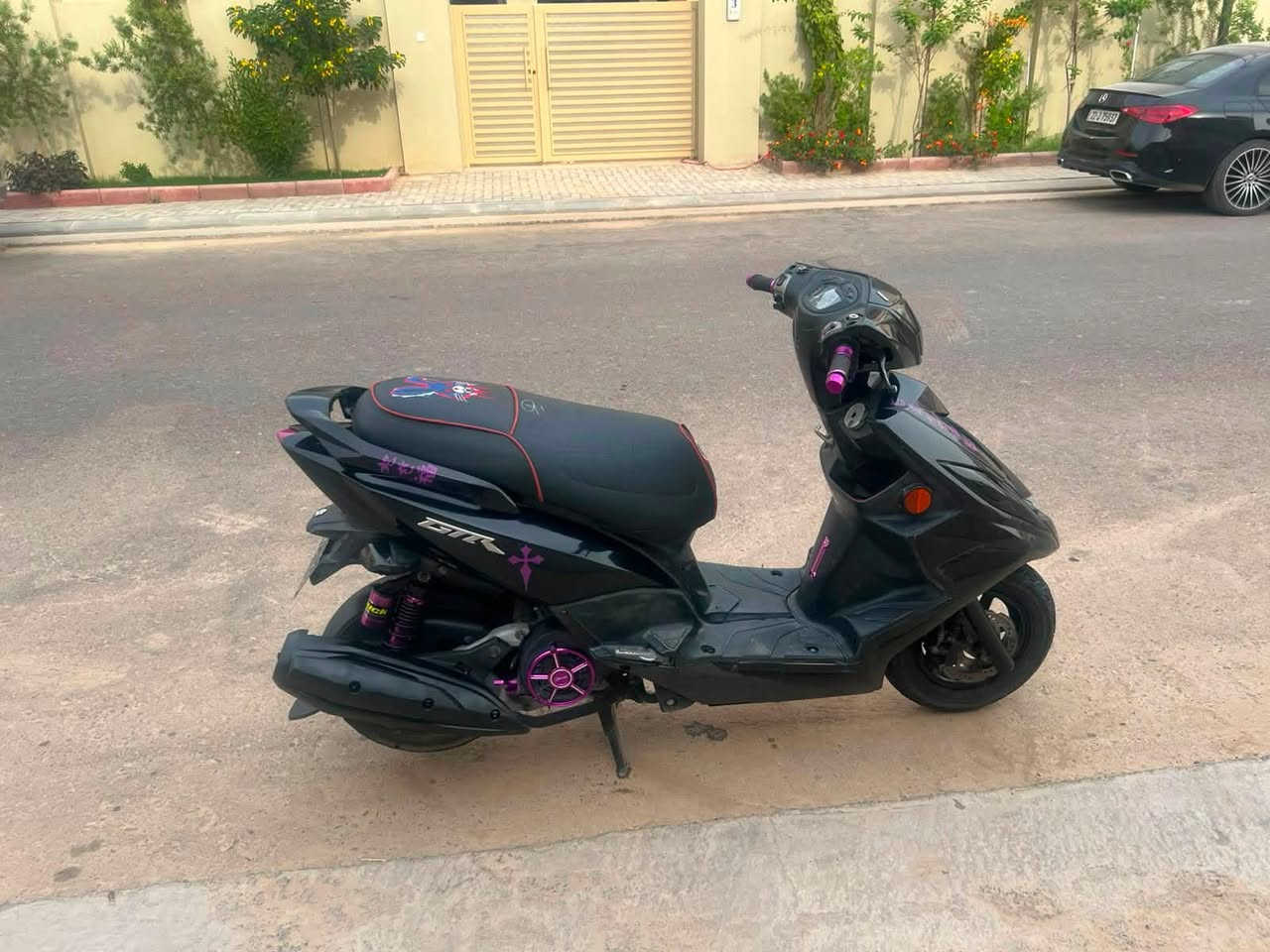 GTR موديل 2009
الدراجه جديده خير من الله منزله من الرمبه صاله شهر مزوده بلادي عارضه مليون و 250 الف و مراوس هم اراوس
***********
