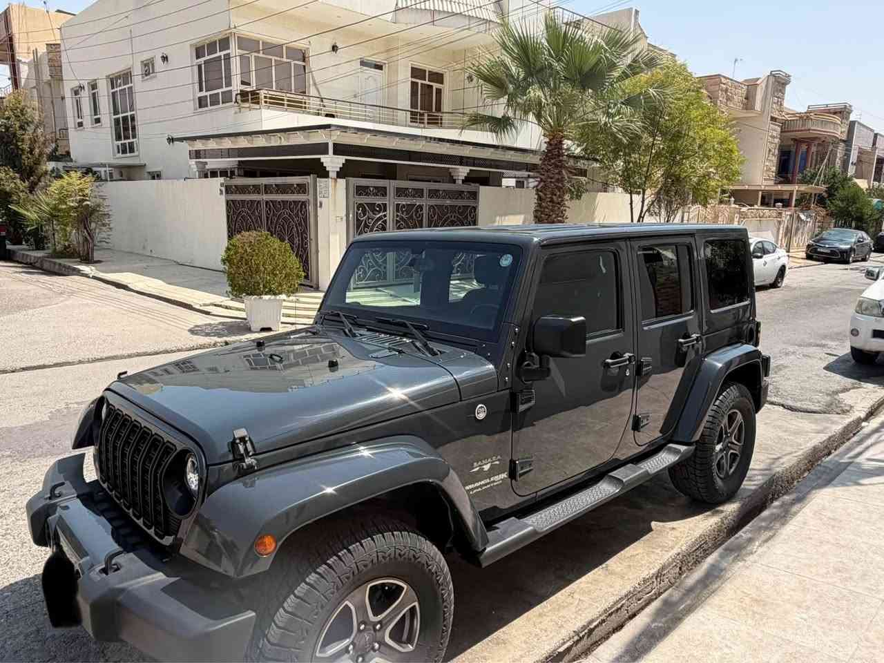 جيب رةنگلةر موديل 2018  V.6شةريكة هارلم سةهارة فوول مواسةفات هيجي نية دةحامي بةشةرت خةليجي گيرو مةكينة بةشةرت 85000كم دةبل ئةكسل بةشةرت هةموو شتي نوية رقم هةولير رقم تلفون *********** أربيل, العراق
