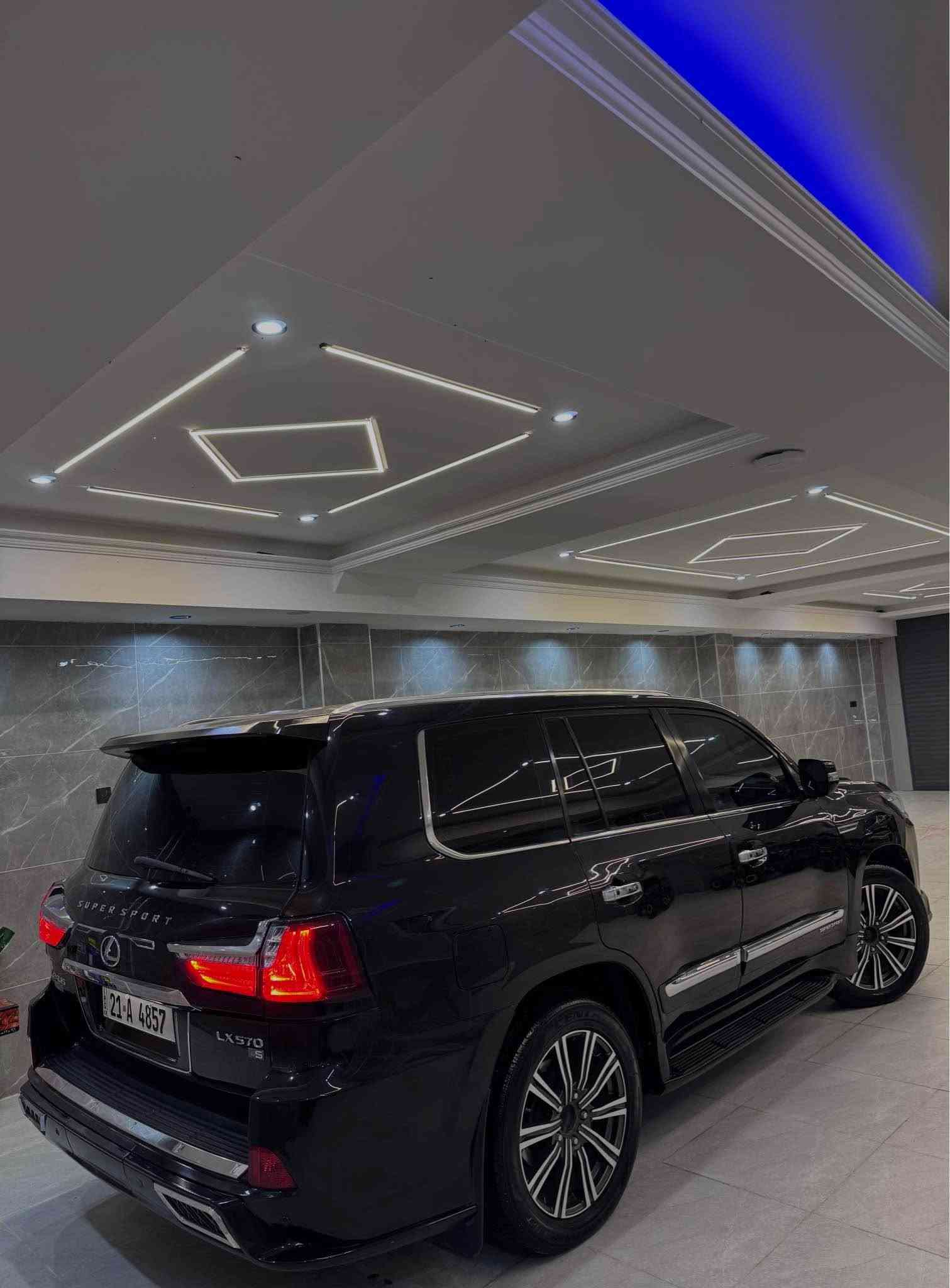 لكزس LX570 • ٢٠١٢ • جلد اصلي