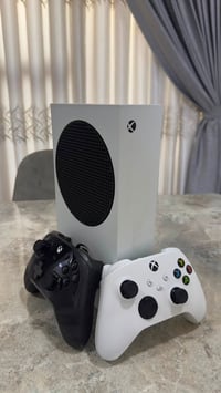 اكس بوكس سيريس اس • ٥١٢ جيجا • نظيف ١٠٠٪