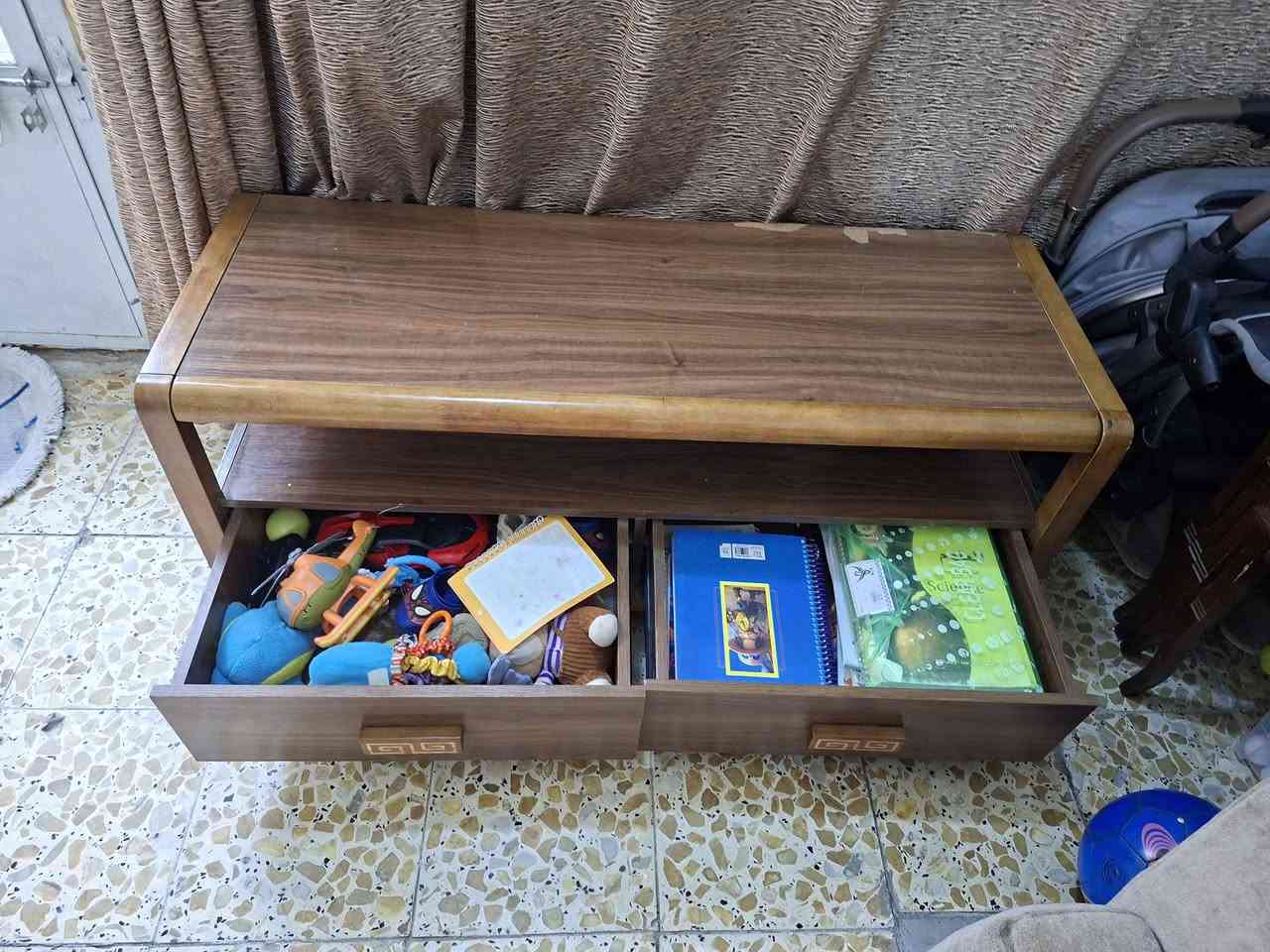 ميز تلفزيون • بغداد