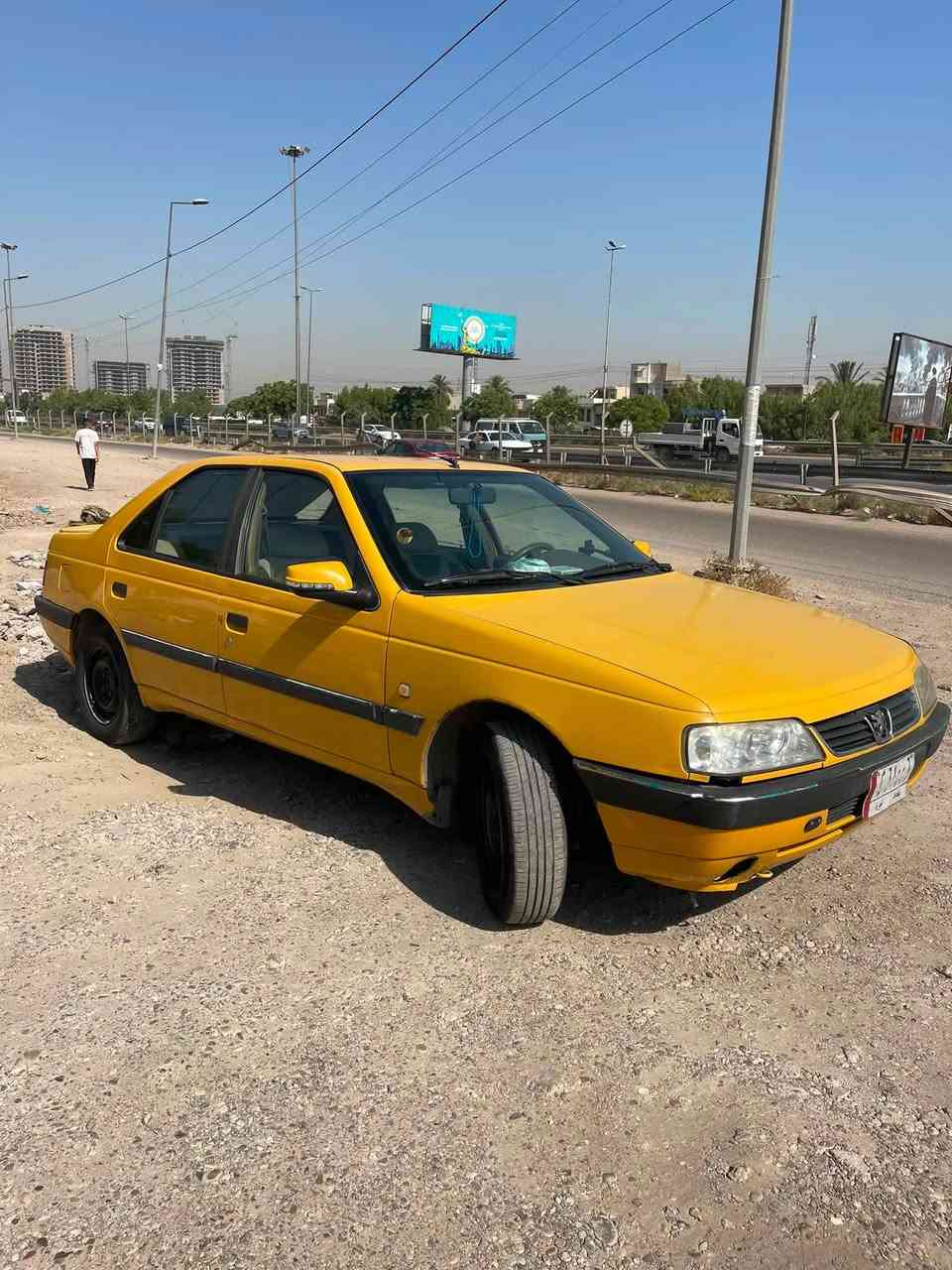بيجو اكد للبيع 2016 نضيفة مكينة جديدة تدفئة تبريد سيارة جاهزة الاستفسار ***********
