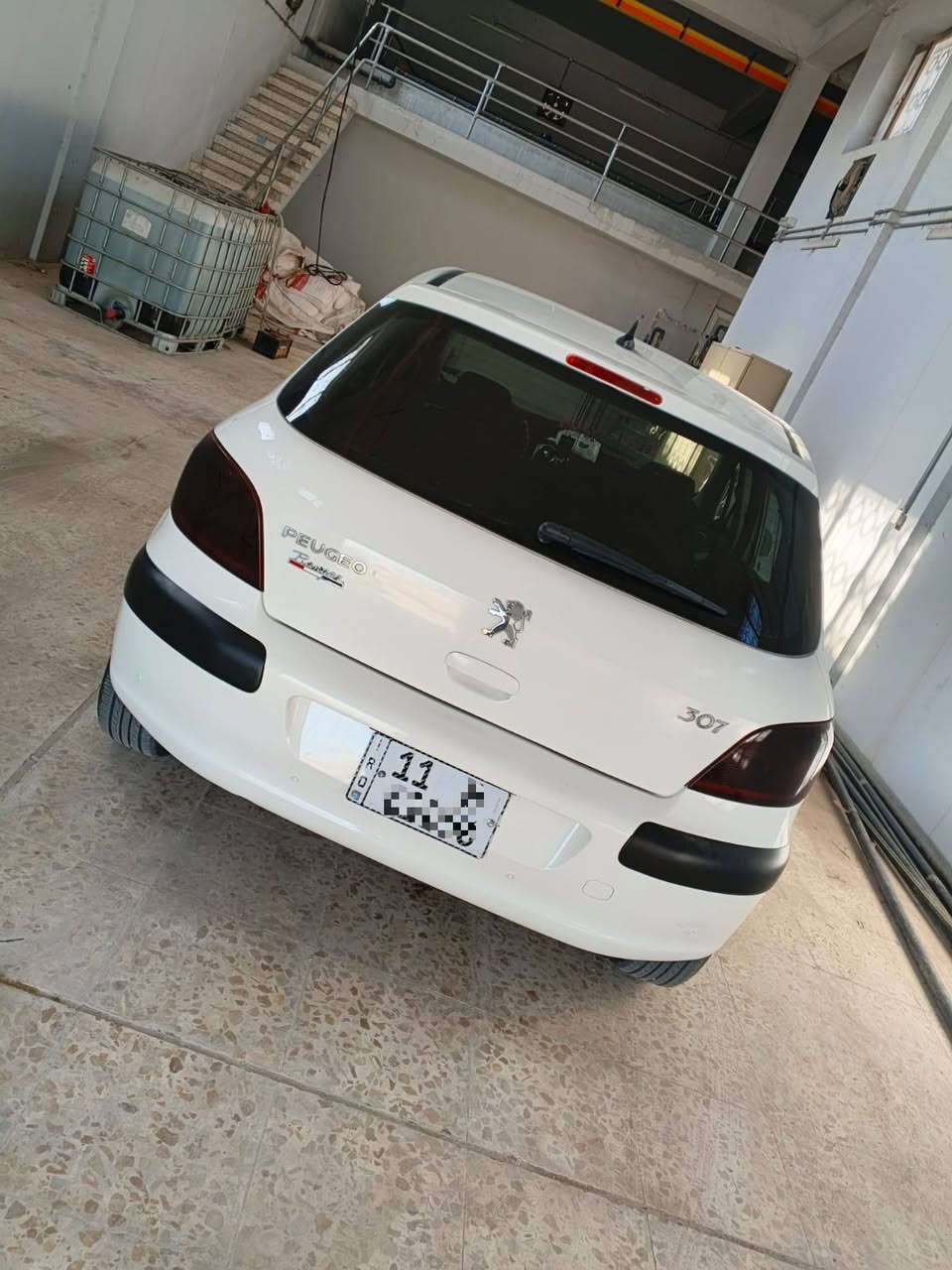 السلام عليكم بيجو 307 السياره حلوه مال  ببت  موديل 2005  كير مكينه مكفولات رقم  بغداد تخوم تاير جديد  تبريد شغال  تحويل مباشر  ترايك وين متحب السعر 58 بيه مجال  *********** ***********
