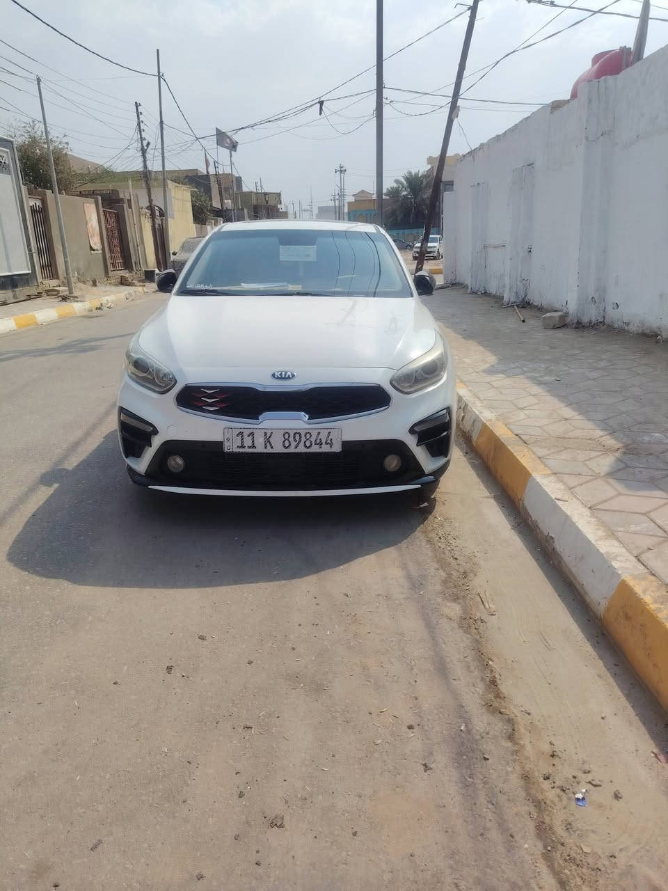 السلاو عليكم سيراتو 220 فتحه بل قماره من عده ال بصمه رقم بغداد الرقم راعي السياره *********** المكان الديوانيه الحمزه الشرقي مال جناي
