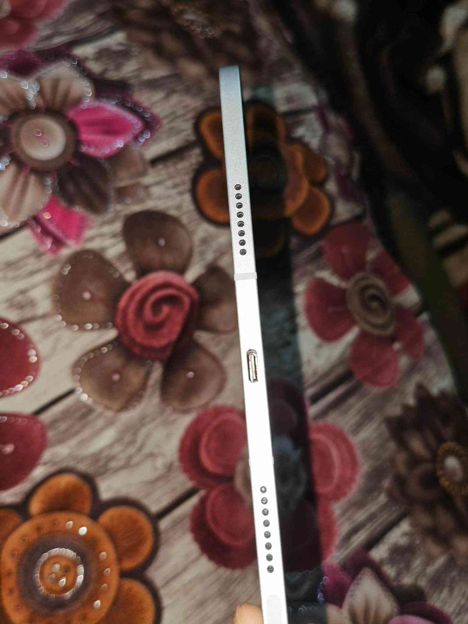 ايباد ١١ برو • معالج M1 • ١٢٨