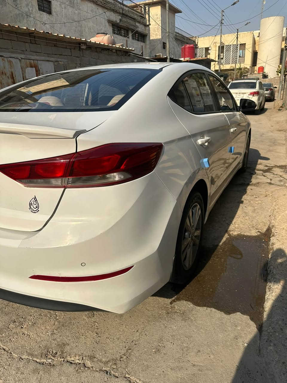 سلام عليكم
النترا ٢٠١٧ خليجي بصره باسمي سنويه جديده وهزه بيه سنه سياره كامله تبريد منضومه جديده 
بيه صبغ بالدوسه اليمنه وتكحيل كارت بالصندوك قليل كلش حداديه كهربائيات كامله السعر ١٣٠ 
رقم ***********
البصره المعقل
