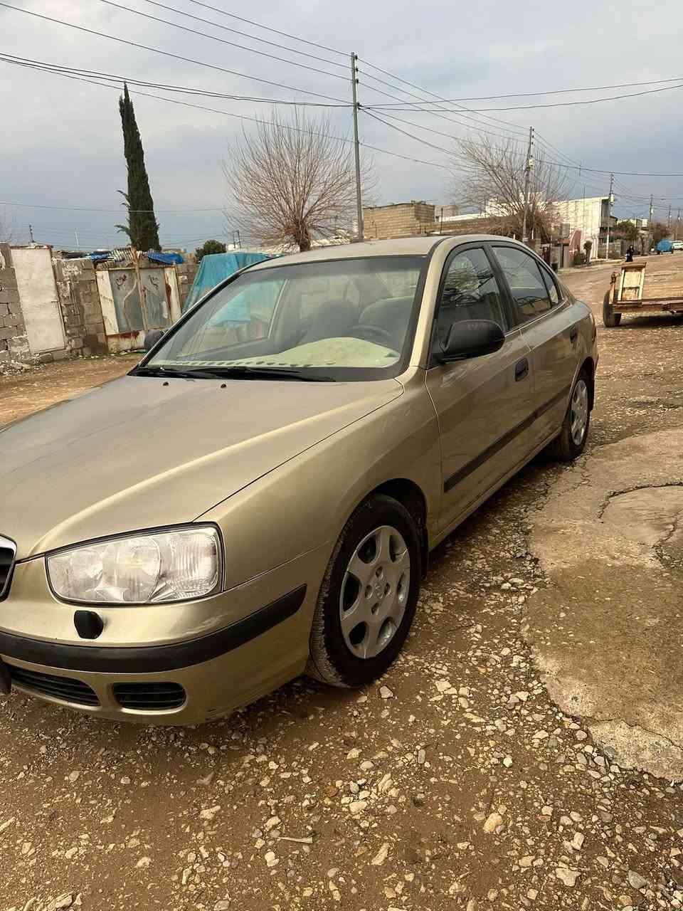 سلام علیک 
ئەم سەیارە بۆفرۆشتن 
هۆندا النترا ٢٠٠٢
سبوغ عام 
سەیارەکە بێمەسرەفە 
نرخی ٥٠ وەرەقە مەجال 
شوێن هەڵەبجەی شەهید
ژمارە ***********
