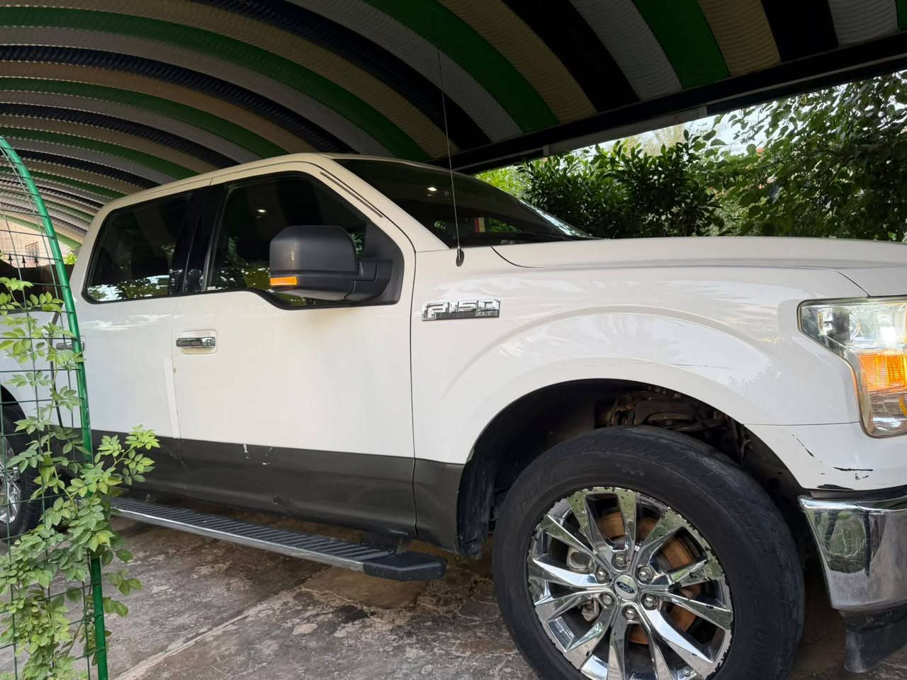 بسم الله ما شاء الله
سلام عليكم 
فورد F150 موديل 2017
محرك 8 سلندر 
كير تعليك 
مواصفات xlt
كير ومحرك مكفول
سعرها ١٨٥$ بيها مجال بسيط حق جيتك
 حادثها مثل ما وضح في صوره باب الصدر وباب الخلفي 
للاستفسار : ***********
مكان سياره: ديالى/بعقوبه
ملاحظه: غير متاح على ما سنجر او وتساب اتصال فقط ودلل
