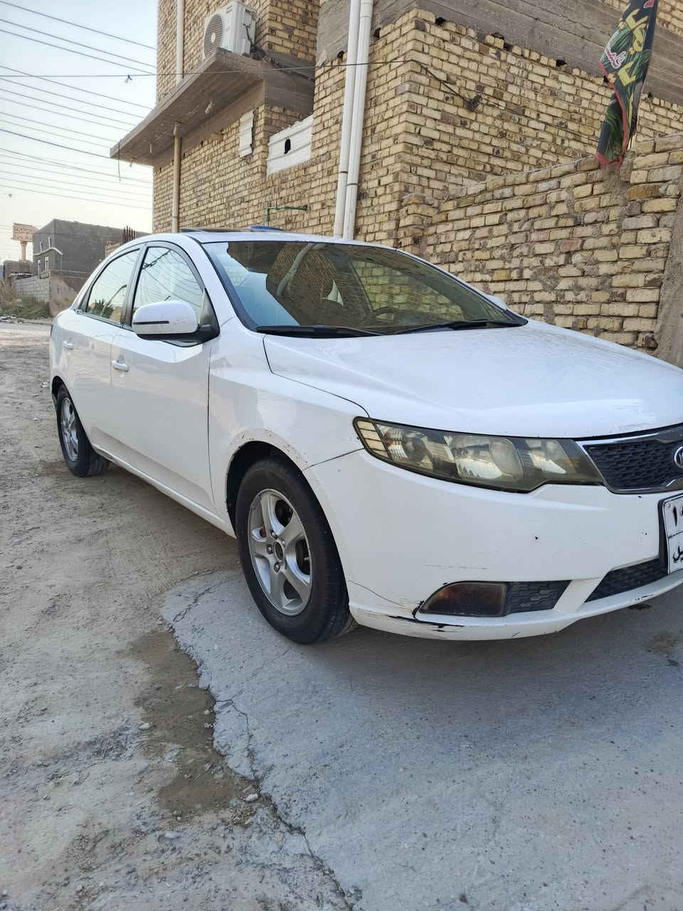 سيراتو موديل 11 خليجي رقم اربيل سنويه ساقطه سياره لا صبغ ولا ولا تبديل بيها بارد وبيها حالوب قليل كلش تخم تاير جديد باتري جديد حداديه سياره ويل كاب ماري شفط فاتحه لاي الزنون مكان السياره الديوانيه السعر 78 سياره مال جناي ***********
