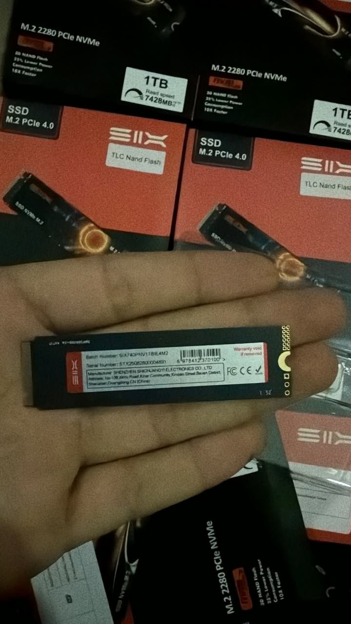 السلام عليكم اخوان 
ssd m.2 
الكل حجم 1 tb 
٥ نوع سرعه ٧،٤٠٠ هذا بسعر ١٥٥
٢ نوع سرعه ٣،٤٠٠  هذا بسعر ١٢٥
شلع سعر مختلف اكيد
