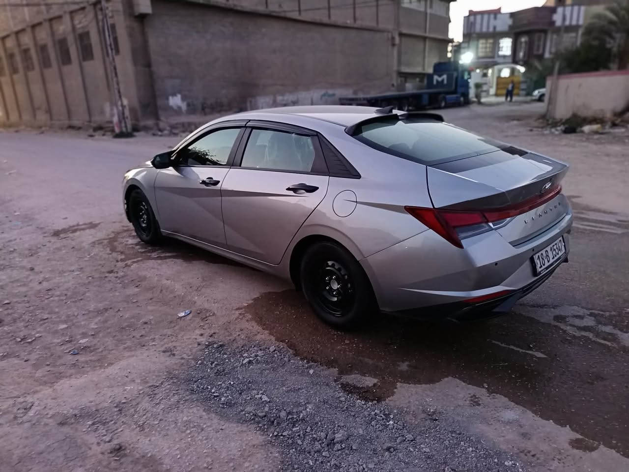 السلام عليكم التترا 23 وراد أمريكي ضرره شبر جاملغ خلفي وبيهه شويه بارد بخشم الجاملغ الامامي بدون ايرباك بدون تبديل ماشيه37 رقم بابل سعر مناسب *********** رقم صاحب السيارة
