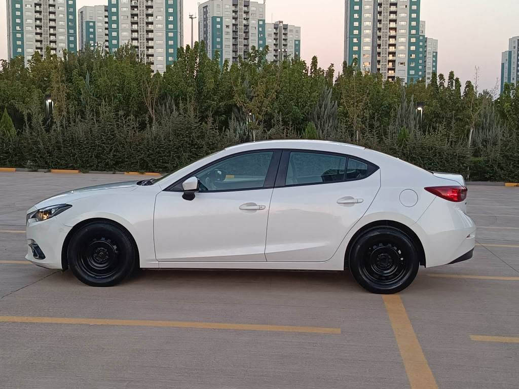 مازدا  3   2015       mazda  
***********
مواسەفات خلیجی سفری کوردستان 
سپی بێ بۆیاخ  بێ دەعم و لێ دراوی دەعامیش بۆیاخی نیە 
سۆنەرەکەی دانراوە
بەسمە  abs ناوزەرد 
گێڕو مەکینەو تبریت بەشەرت 
سنوی هەتا 2029  تازەیە تحویلو غرامە بەشەرت

***********
سلیمانی راپەرین
107$ کەمیک مامەڵە السليمانية, العراق
