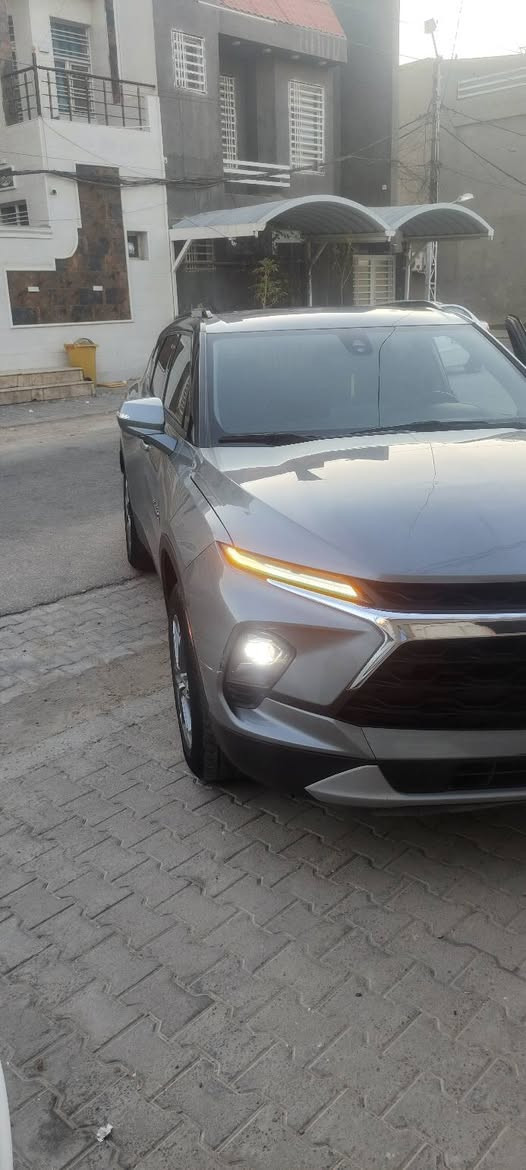 سلام عليكم عرض خاص مناسب..  البلايزر  المكفول الفول 3LT مكفوله من الصبغ والتبديل موديل ٢٠٢٣  السياره جديده تترقم جميع المحافظات حادثه تبديل طبلة حدادية الويل الأيسر !!  السعر.   170$ 
نواقص السياره كرت شاشه وتكحيل  حز  إيرباك الدشبول الشراي رقمي وتساب ***********

