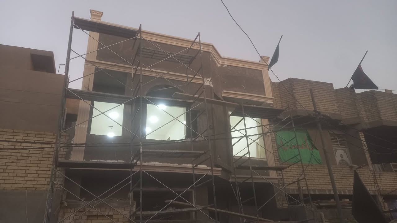السلام عليكم ورحمة الله وبركاته لباخ مصري درجه اولي خشن وناعم وطلس وفوم وصبغ وتشميع داخلي وخارجي وتصفير مساطر متفرغ حاليا ***********

