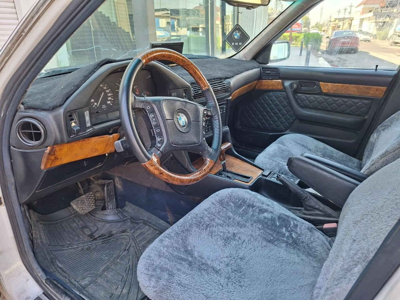 بيئم بوفرؤشتن سه ياره كي زؤر جوانه توندوتؤله جر كه ي تيدانيه كيرتؤماتيك ته بريدكو شن جلد ستلايت كاره بايات هه مو ئيش ده كات به ناوكردن غرامه به شه رت سئ بارجه ي هه يه بي زؤر ئ سعري ٥٨ معماله شوين هه ولير
موبايل *********** أربيل, العراق
