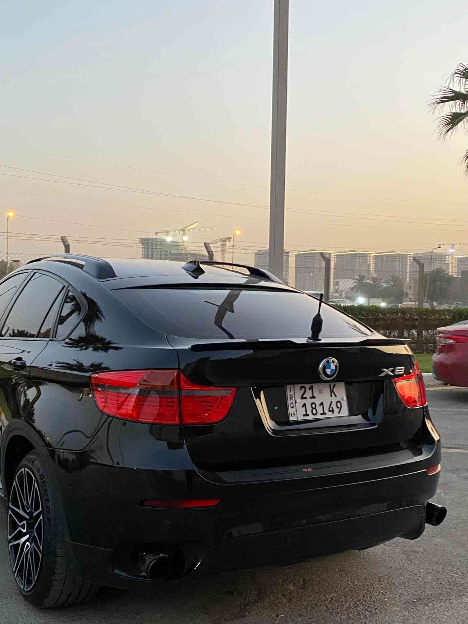 السلام عليكم بيع او مراوس 
سيارة بي ام دبليو X6
3500 tune turbo
موديل :-2012 السيارة من وكالة (((العروش))) خليجي 
ماشية :- 160 الف كيلو فقط  
سيارة بااسمي تحويل ثاني يوم رقمها سليمانيه  جديد وهزتها جديده وتضليل جديد 
ابواب شفط 
مري شفط
وشفتات سرعة
داخل مشمشي  مميز
اربع كامرات 
بصمات
رادارات 
فتحة سقف
كشنات بيها 8 حركات وضعيات 
هندبريك بصمة 
تحديد مسار
وبردات ابواب
بغداد الغزاليه مدير الامن 
149$ وبيها مجال بسيط 
*********** بغداد, العراق
