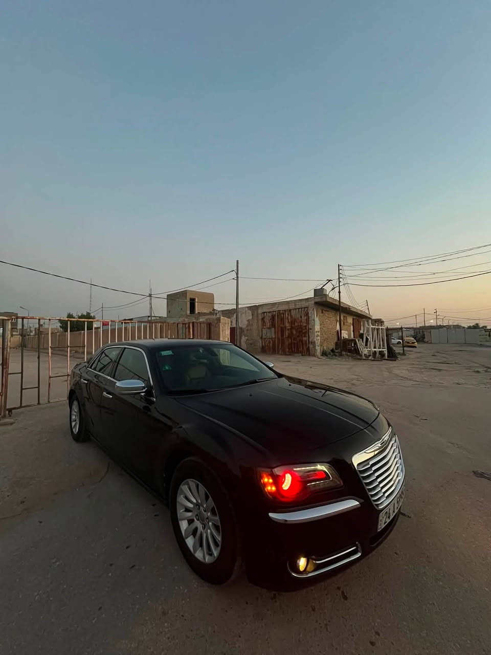 كرايسلر اوباما ٢٠١٢
مواصفات ليمتد فول ما عده فتحه 
كشنات جلد بيجي 
كير طياره + شاشه كبيره 
رقم دهوك 
السياره داخل كلين للعراق بيه صبغ بل باب خلف السدر قليل كلش 
مكاني ديوانيه 
السعر ١٥٥وبيه مجال بسيط 
***********
