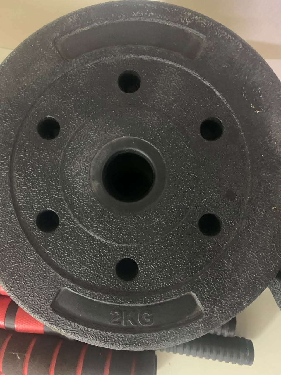 يوجد:
‏1,25kg

‏1,5kg

‏2kg

2,5kg

واكو همين عصاتين وياها علمود تصير من اثقال الى دمبلة.

وعصى اكبر علمود تصير deadlift

كلها تاخذها حلالك ب٦٠ وبيها مجال بغداد فقط ماكو توصيل
الرقم للتواصل: ***********
