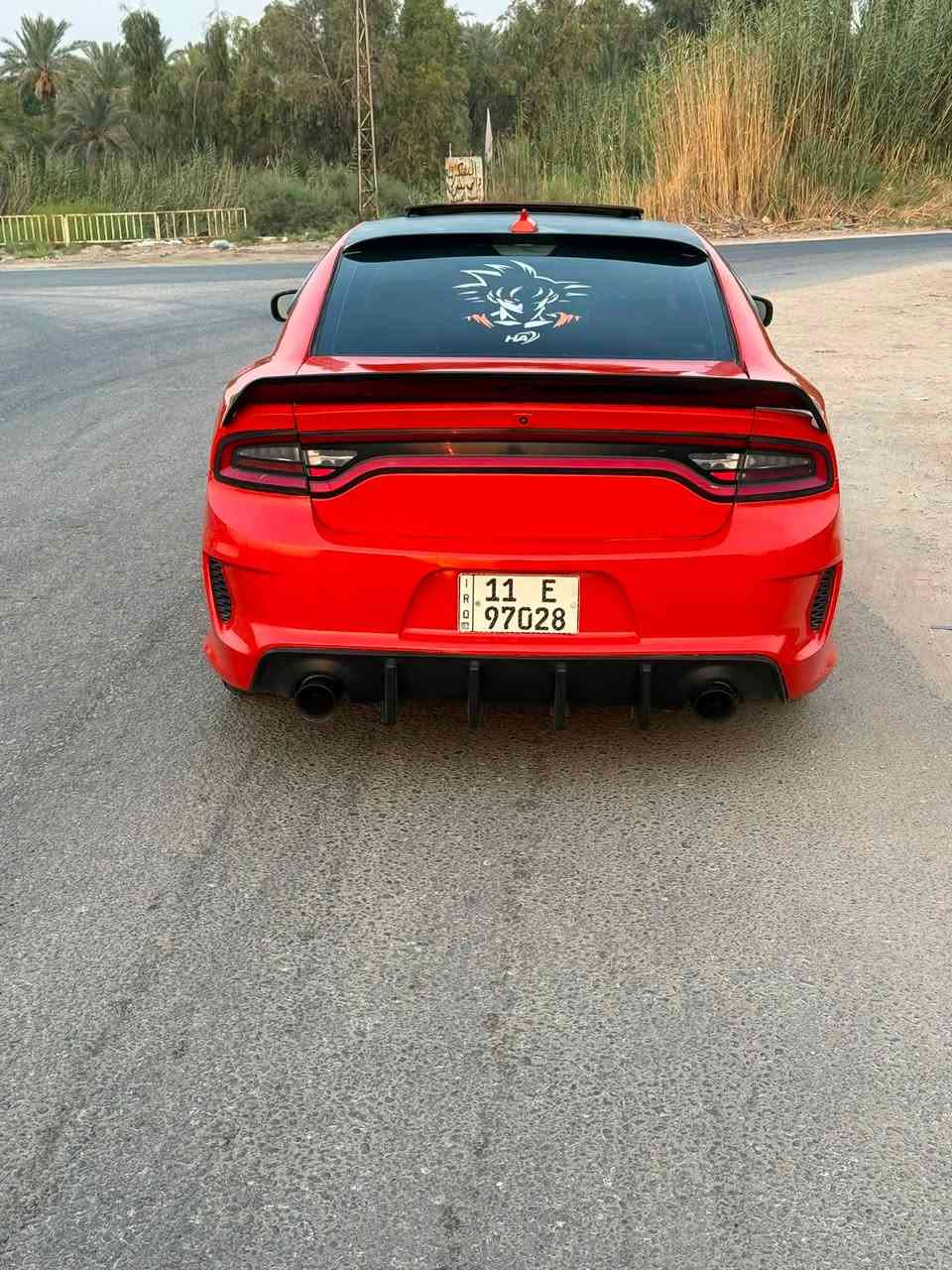 السلام عليكم 
*للبيع أو مراوس*
*دوج جارجر SRT موديل 2021 أصل أصل*

*حالة السيارة:*
- صبغ عام
- معجون بالجاملغات الخلفيات
- تعمير بالتكم
- سيارة كاعدة ومرتبة كلش، شبابية
- كير + مكينة + حدادة + تبريد كله كفالة
- منظومة تبريد جديدة ثلج

*الشغل والمواصفات:*
- مكينة مشدود إلها 5700
- ثلاجة وتفرعات + سكات فجوج + بريمبو
- دبات بورلا + اكس بايب + هدرز
- مبرمجة: فتح فصلة + طلقات + نار
- تستقبل عادي محسن وانسى شي اسمه صرف بانزين
- *الداخل:* نحلة كنتارا، فول مواصفات
- فتحة سقف + كشنات كهرباء
- تبريد كشنات + تدفئة كشنات + تدفئة ستيرن
- وباقي المواصفات المعروفة للـ SRT

*السعر:* 138 ورقة $ وبيها مجال بسيط 
والله بلاش، ما أظن اكو 21 بهالسعر

*المكان:* بابل - الحلة - أبو غرق
*للاستفسار:* ***********
