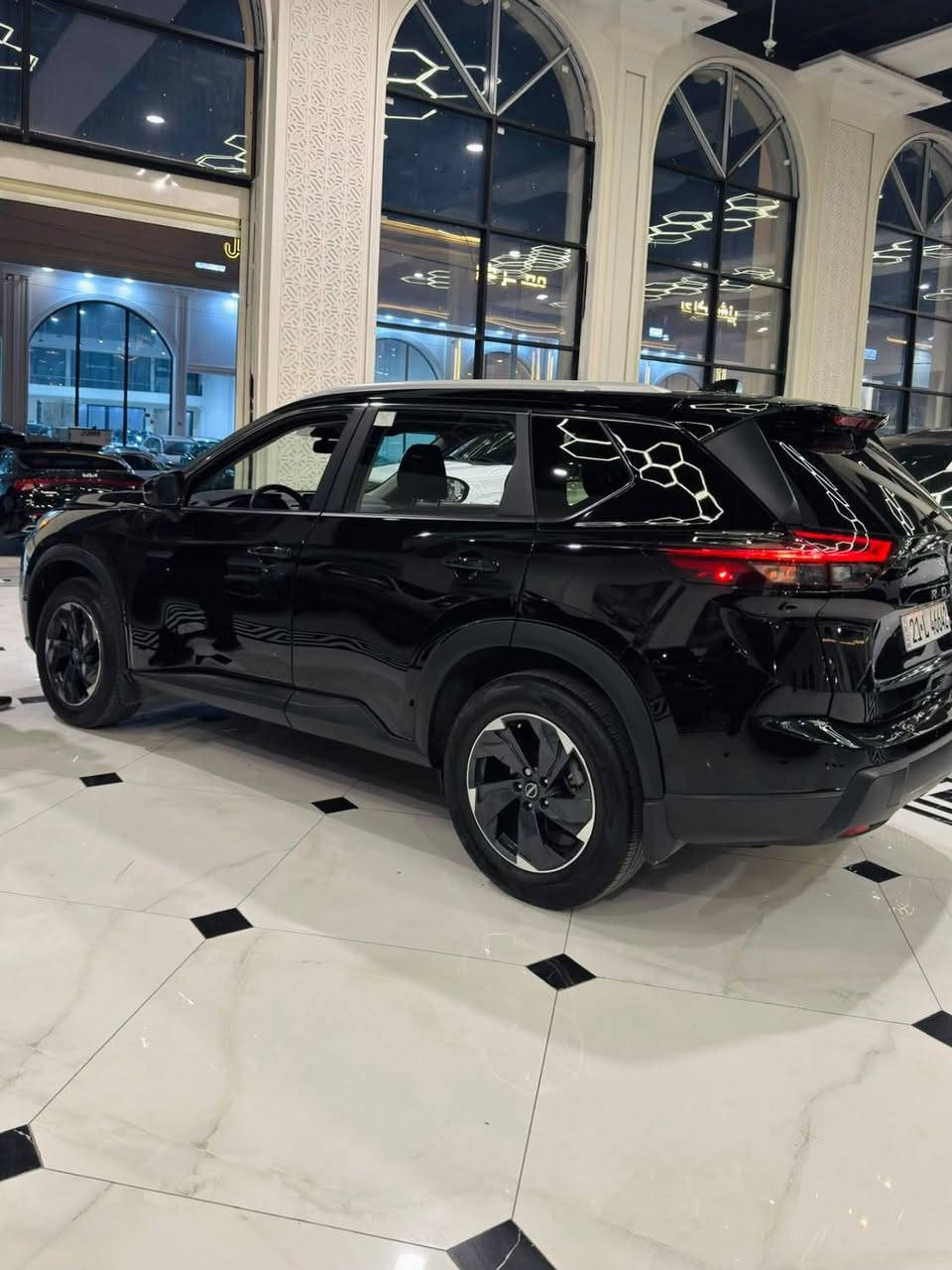 نيسان رؤگ رەش قطران بێ سبغ 2025 مواصفات SV AWD مكينه 1.5 توربؤ فول شاشه كاميرا حه ساس كاميرا 360 پله ي فؤر ويل 4x4 رادار پشت و پيش كوشين هيته ر سوكان هيته ر كوشين خه زن يه ده به سمه بريك بسمه شه غال سندوق شفت ويل كروم ئوتو هولد وايرليس ئوتو ستارستوپ فقد 13هه زار کیلومتر رويشتيه سیارەکە ڕقمە بی سبوغ  گير مكينه به ردي گزوز به شرط سعري 144 كميك مجال.
رقم شانصي JN8BT3BB4SW410630
رقم تليفون ***********
*********** أربيل, العراق
