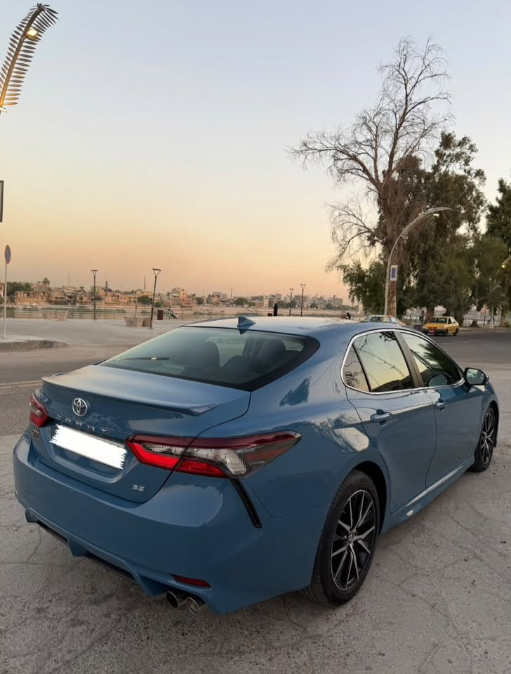 Toyota Camry 2023
(السيارة كلين بدون حادث)
مواصفات SE 
كشنات كهرباء
‎کشنات جلد 
‎رادار 
‎شاشة 
كاميرا
Eco _  Normal _ Sport
‎شفتات بل ستیرن
‎تحكمات ستيرن
‎تحديد سرعه
‎لايتات زينون LED
‎تحديد مسار
‎تحديد سرعة ……
رقم الهاتف: ***********
مكان السيارة بغداد الكاظمية
