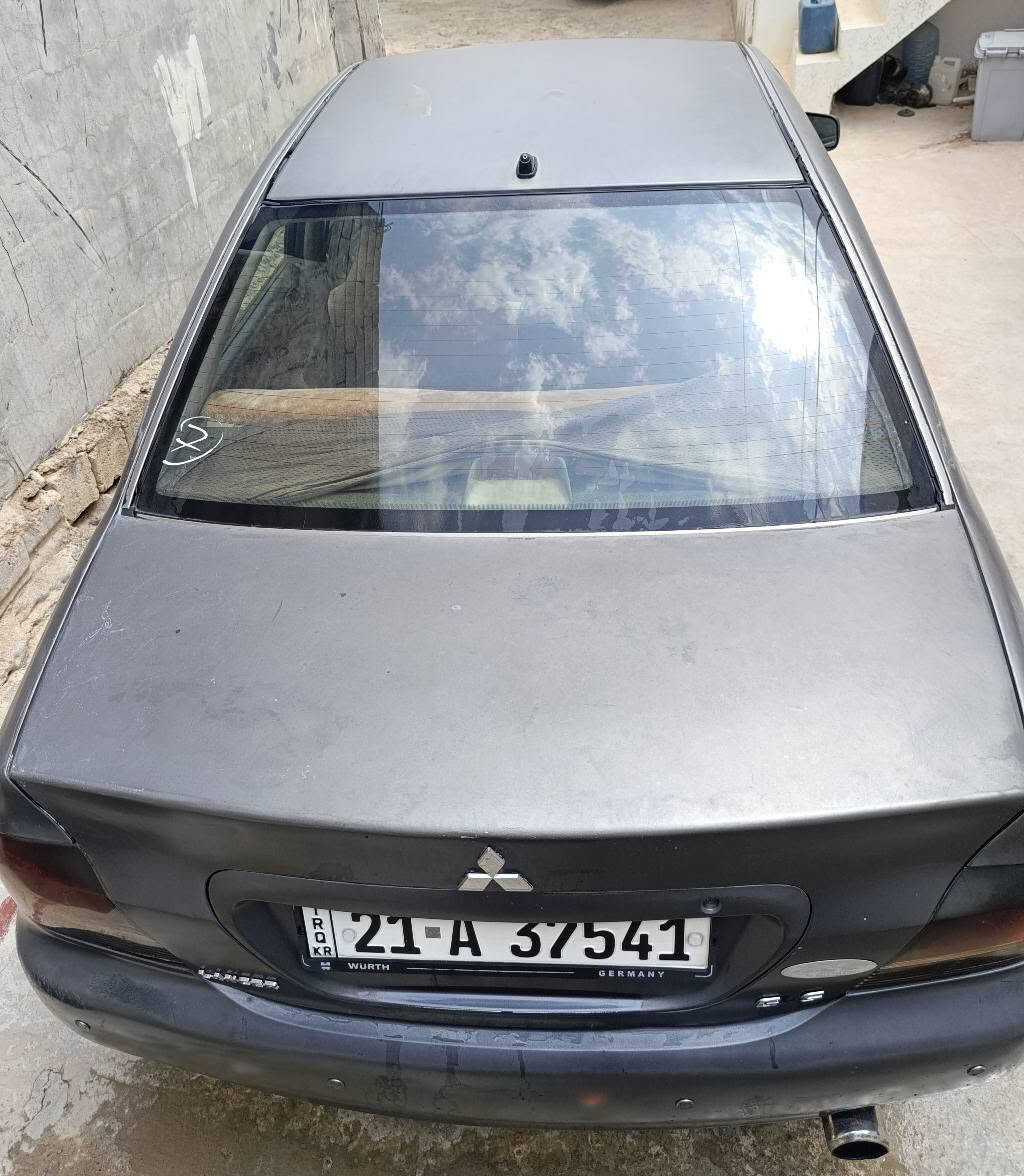 سلام علیکم
میتسۆبۆشی لانسەر ٢٠٠٧ بەڵقیس
مەکینە گەورە 
دو پارچەی بۆیاغە
سەیارەکە بەگشتی پاکە
تایەی تازەیە مەسروفی تیا کراوە 
سەنەوی تاوەکو ٢٠٣١ تازەیە و بەناوی خۆمانەوەیە  نرخی ٦٦ و مەجال
شوێن کەلار
*********** كالار, السليمانية

