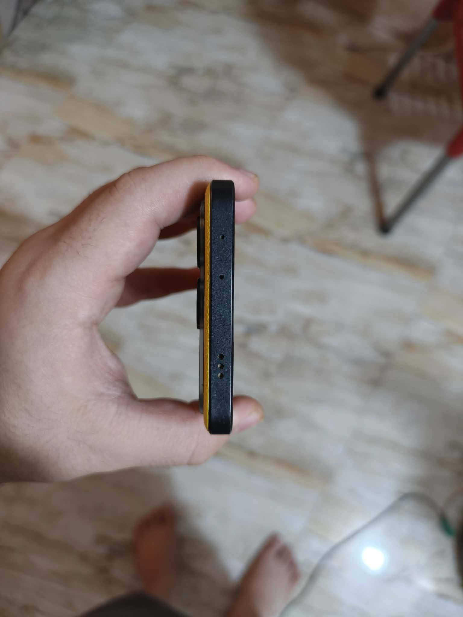 Poco x6 pro
ذاكرة 256 رام 8
المعالج: MediaTek Dimensity 8300 Ultra
• الشاشة: AMOLED بحجم 6.67 بوصة بدقة 1.5K ومعدل 120Hz
• البطارية: 5000 مللي أمبير
• سرعة الشحن: 67 واط
• الكاميرا الخلفية: 64 ميجابكسل (أساسية) + 8 ميجابكسل (واسعة) + 2 ميجابكسل (ماكرو)
• الكاميرا الأمامية: 16 ميجابكسل
نضيف جدا
ما بي اي مشاكل
السعر 300 الاف وبي مجال
وعادي اراوس نزل شعندك
مكاني ديالى الغالبية يوجد توصيل
للتواصل علخاص
او الواتساب مراسلة ***********
