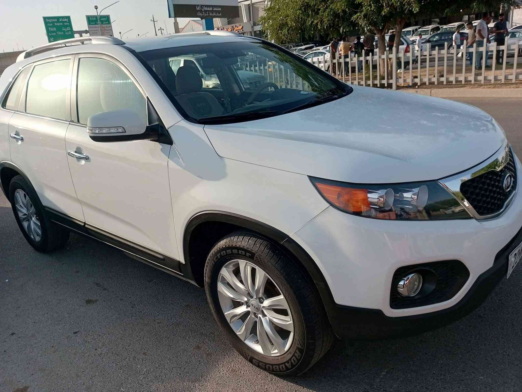 سورنتو موديل 13 خليجي مكفولة من الصبغ سبعة راكب تبريد قطعتين
سنوية جديد دفتر بانزين رقم اربيل دولي 

 محرك 4 

سعرها 142 وبيها مجال بسيط 

مكاني كركوك 

للمعلومات اكثر اتصل ***********
