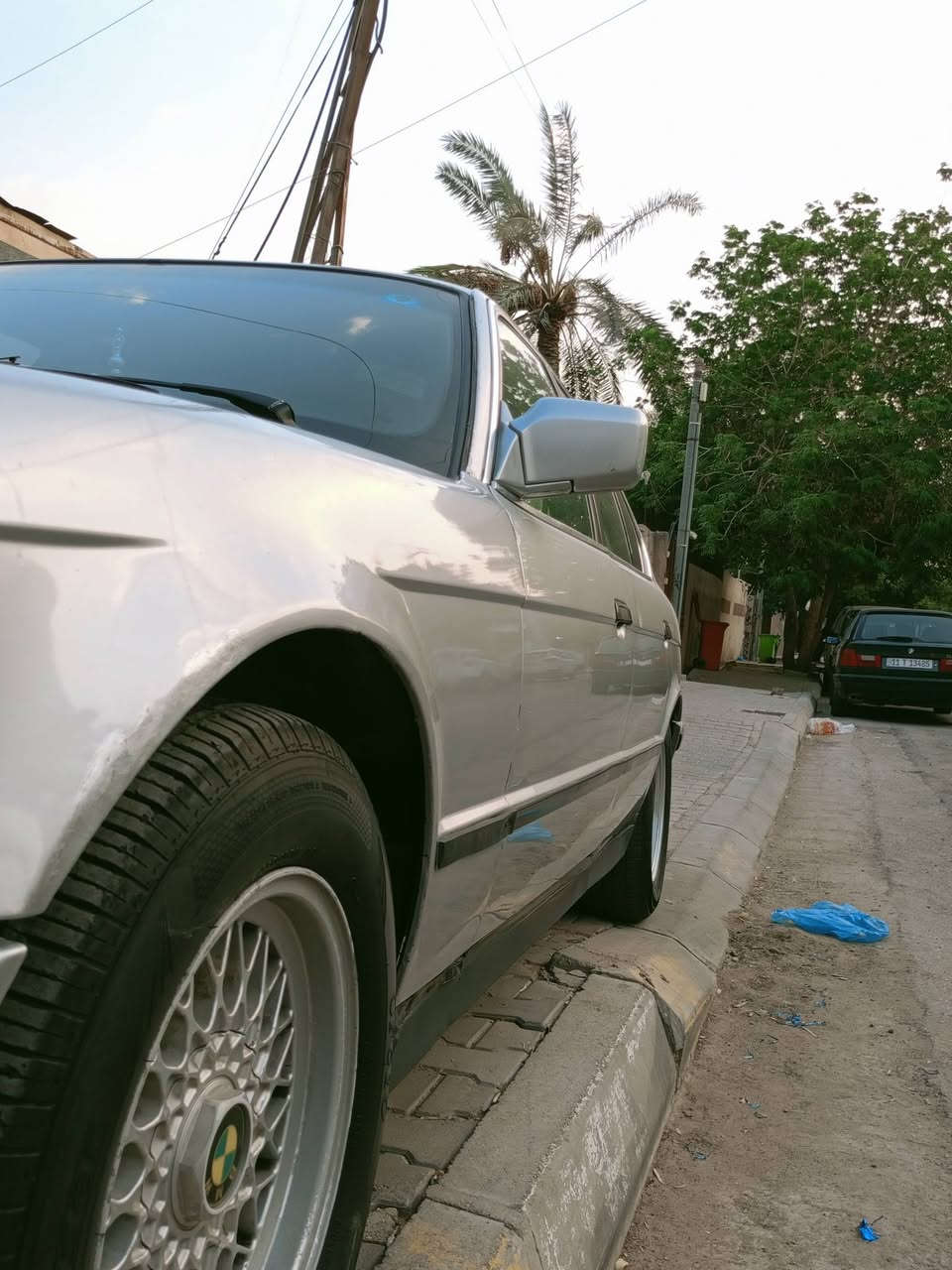 السلام عليكم ورحمه الله وبركاته  BMW e34 لون سلفر  〽️  حجم 520   موديل 1994 اصل وفصل كفاله كير ومكينه  مسكر عدله كهربائيات كفاله عامه ماملعوب  بيها السياره على وضع شركه 520بدي ومكينه دكه چاكوچ مابيها  قطره خياس مابيها  تجي تشوف بعينك  وتوديها  للفحص   كشنات ميكانيك كفاله حداديه امامي خلفي كفاله  خير من الله تبريد شغاله 🥶 سياره بسمي رقم كربلاء مصبوغه صبغ جماليه فقط ربع متصرف عليها مصروف عليها هوايه  خير من الله وبل عافيه على الياخذه والسعر 65 وبيها مجال  بصيط ملاحضه البطاين يرادلهن ترتيب  مكاني كربلاء المقدسه للاستفسار🤝
***********
